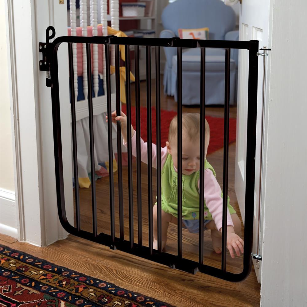 Cardinal Gates Auto-Lock Safety Gate (Model MG15)