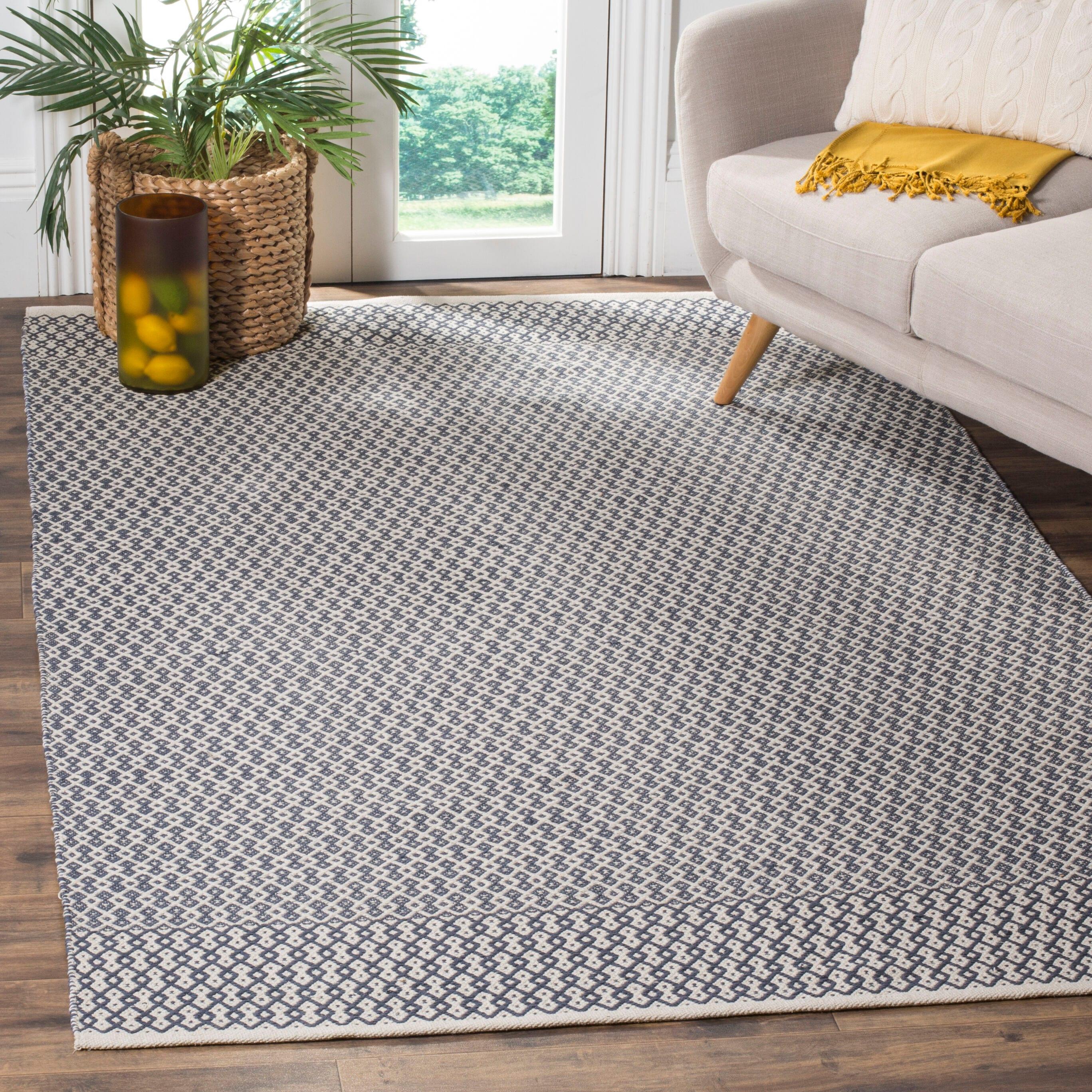 Montauk MTK339 Hand Woven Indoor Area Rug - Ivory/Navy - 6'x6' - Safavieh
