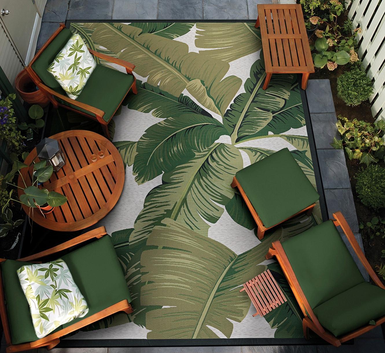Couristan Dolce 2 x 3 (ft) Loomed Polypropylene Hunter Green-Ivory Rectangular Indoor/Outdoor Floral/Botanical Area rug