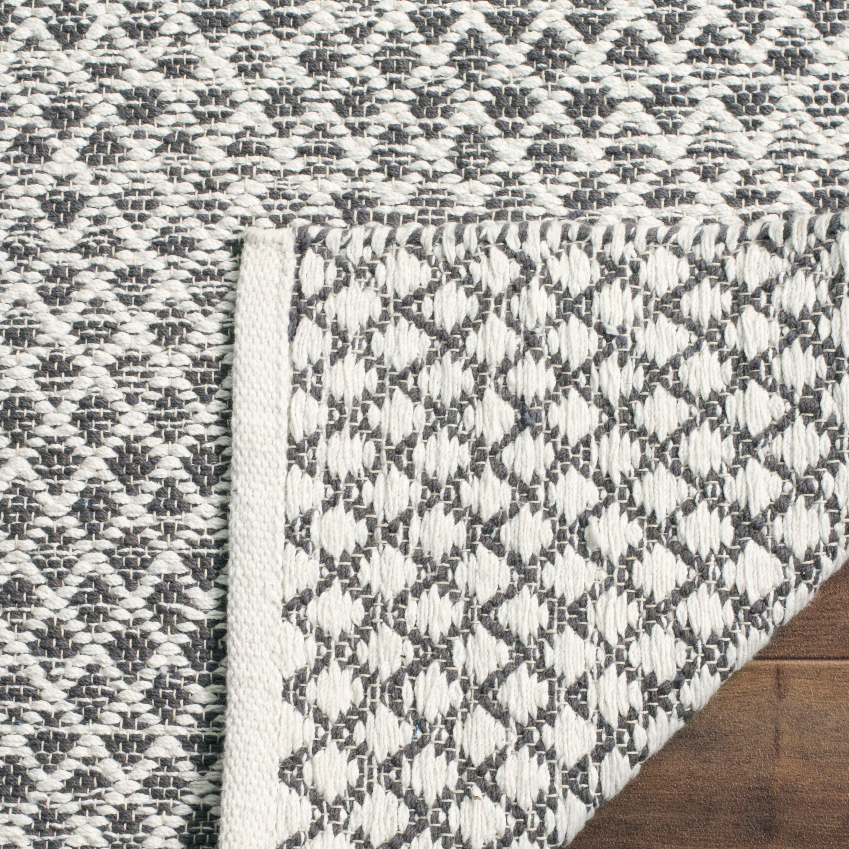 Montauk MTK601 Hand Woven Indoor Area Rug - Light Grey/Ivory - 5'x8' - Safavieh