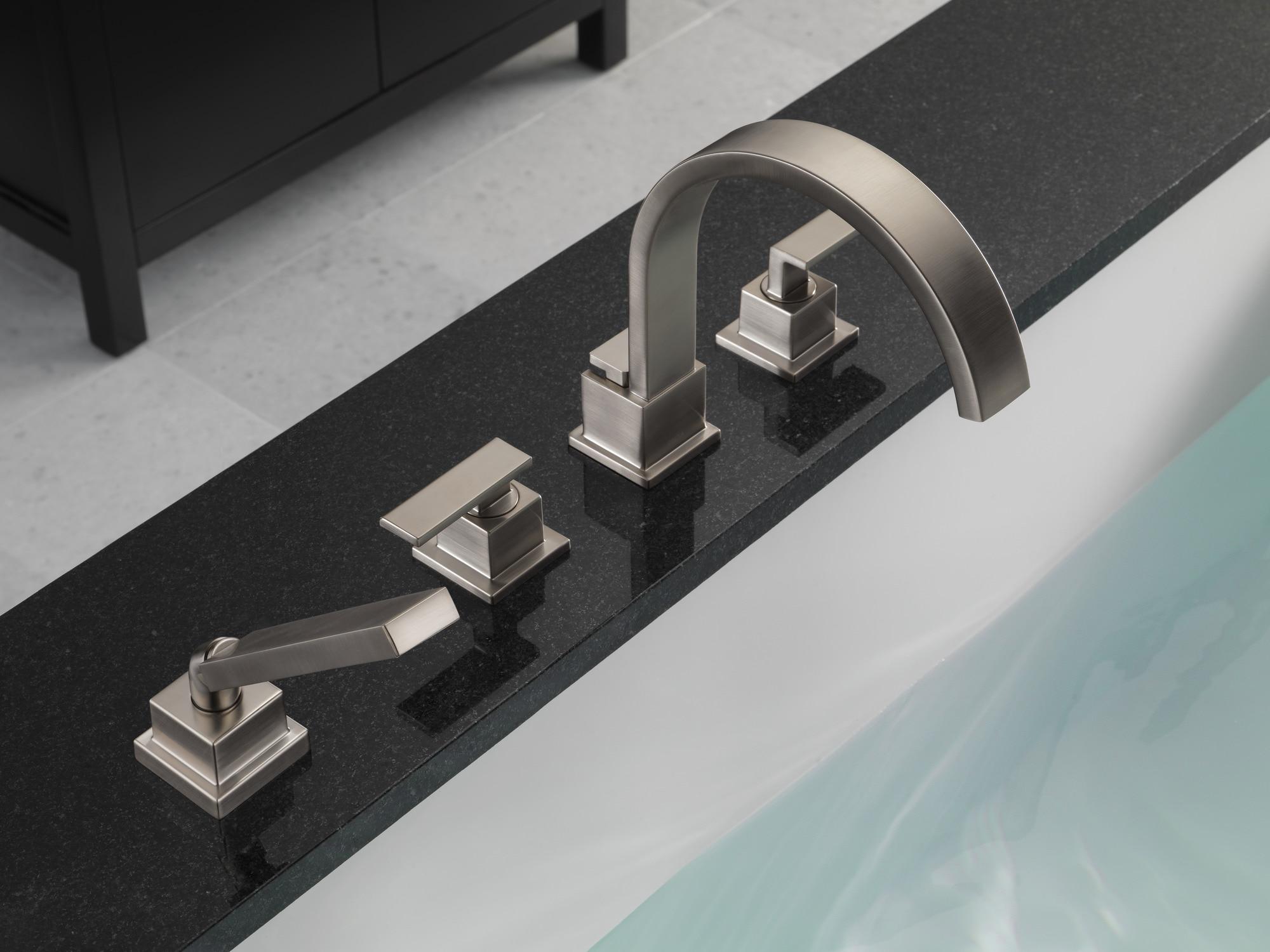 Vero Double Handle Deck Mounted Roman Tub Faucet with Handshower