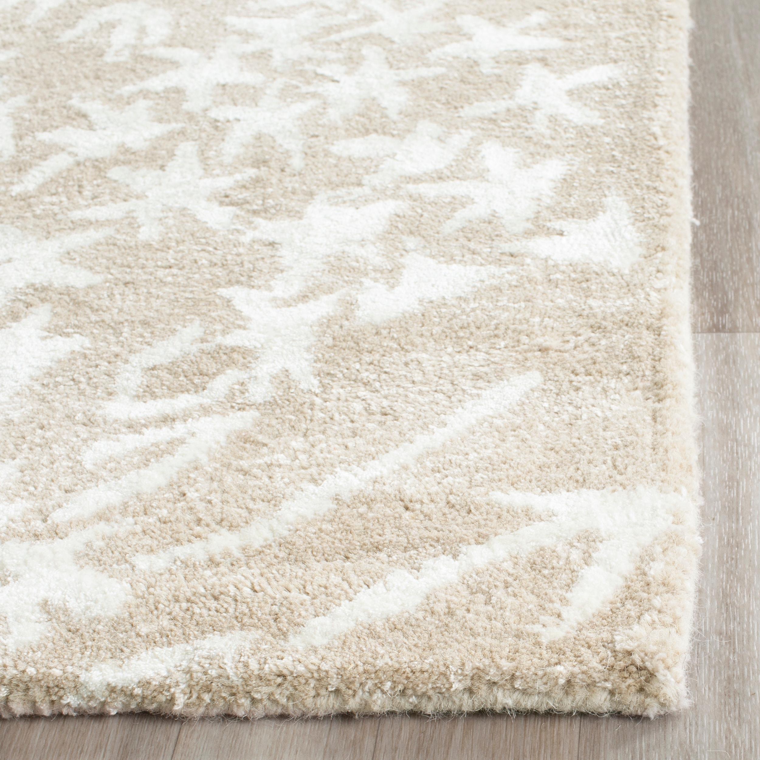 Bella BEL131 Hand Tufted Runner Rug - Sand/Ivory - 2'3"x7' - Safavieh.