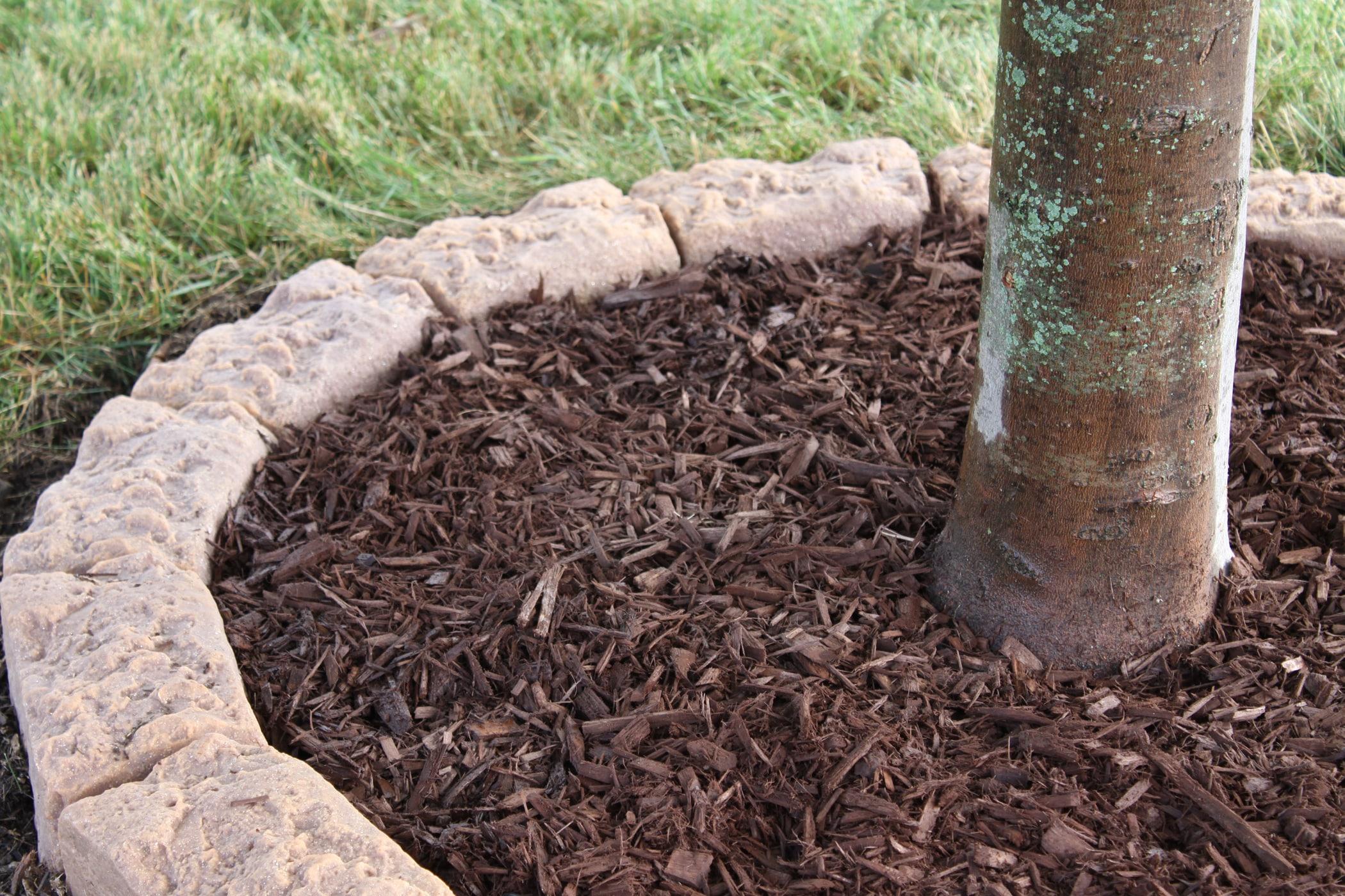 DekoRRa Products 144" L x 5" W x 4" H Lawn Edging Artificial Stone (Set of 16)