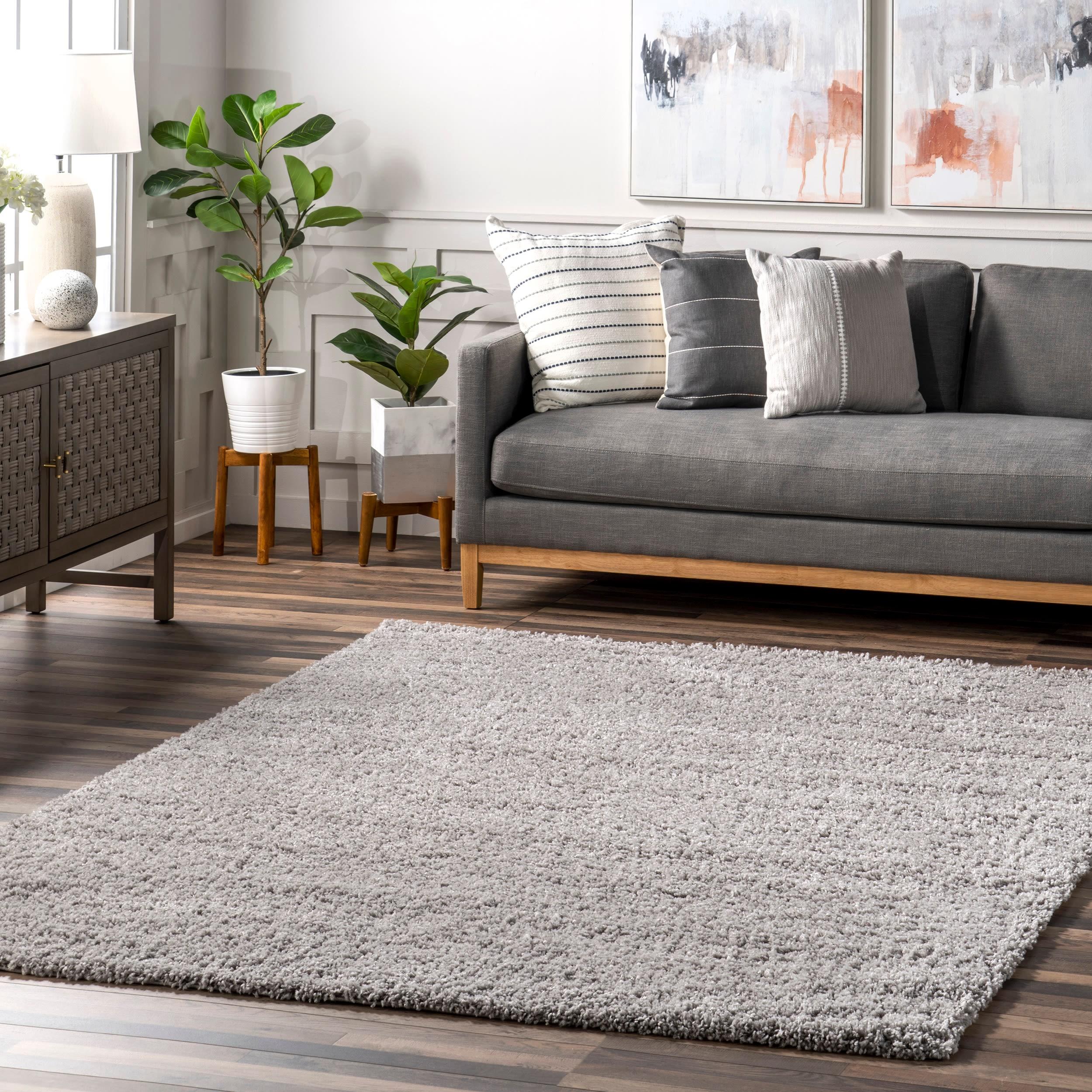 Luxurious Silver Shag Rectangular Area Rug - Synthetic, Easy Care