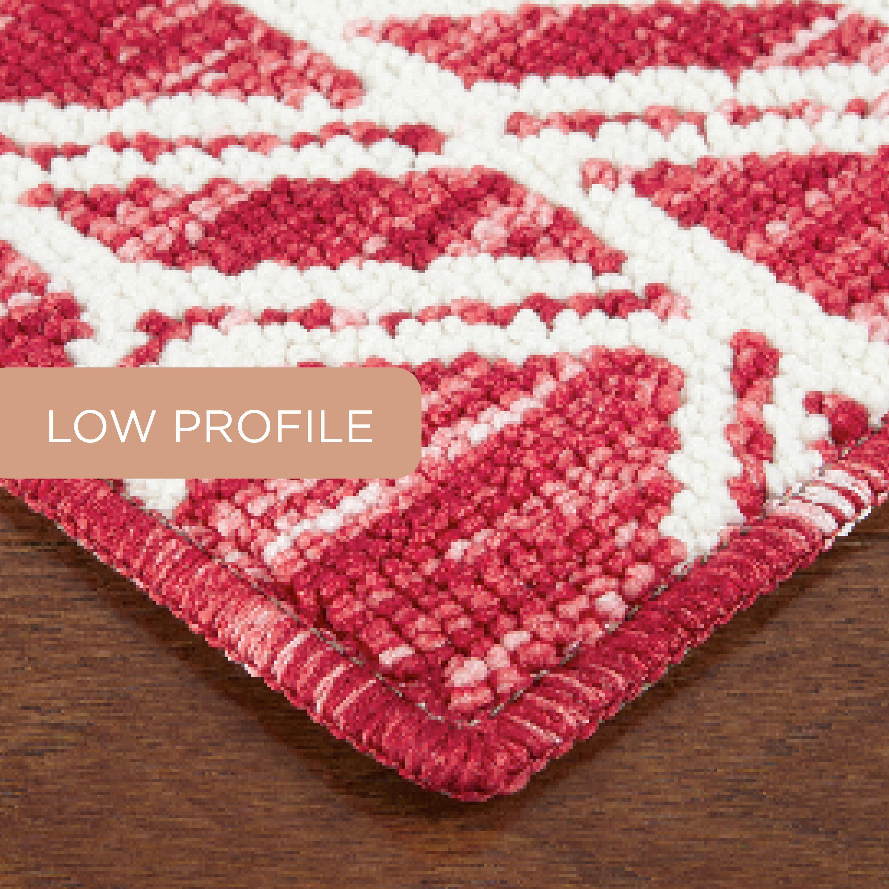 Town & Country Living TOWN & COUNTRY EVERYDAY Walker Modern Diamond Everwash Non-Slip Backing Kitchen Mat