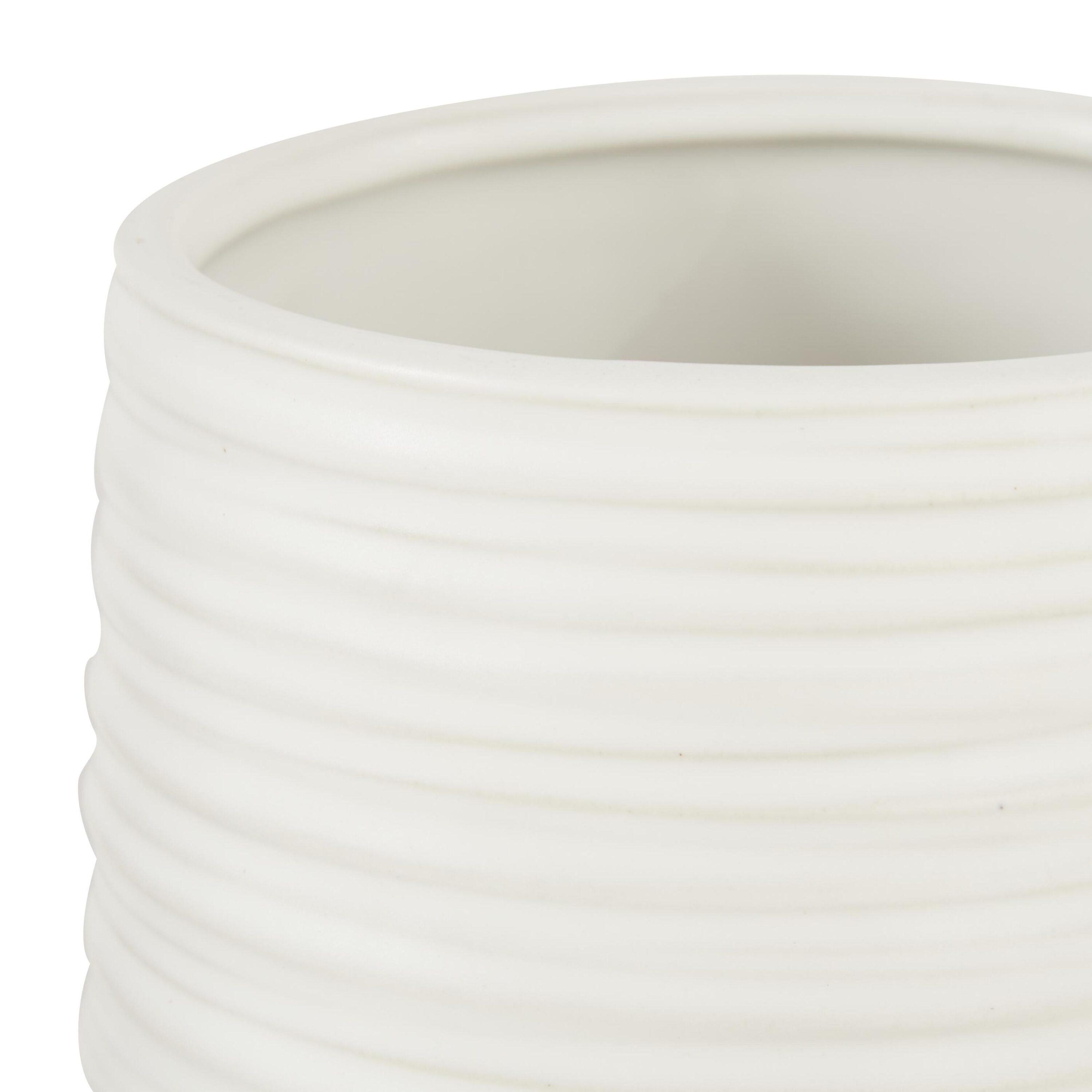 CosmoLiving by Cosmopolitan 7" Ribbed White Porcelain Vase