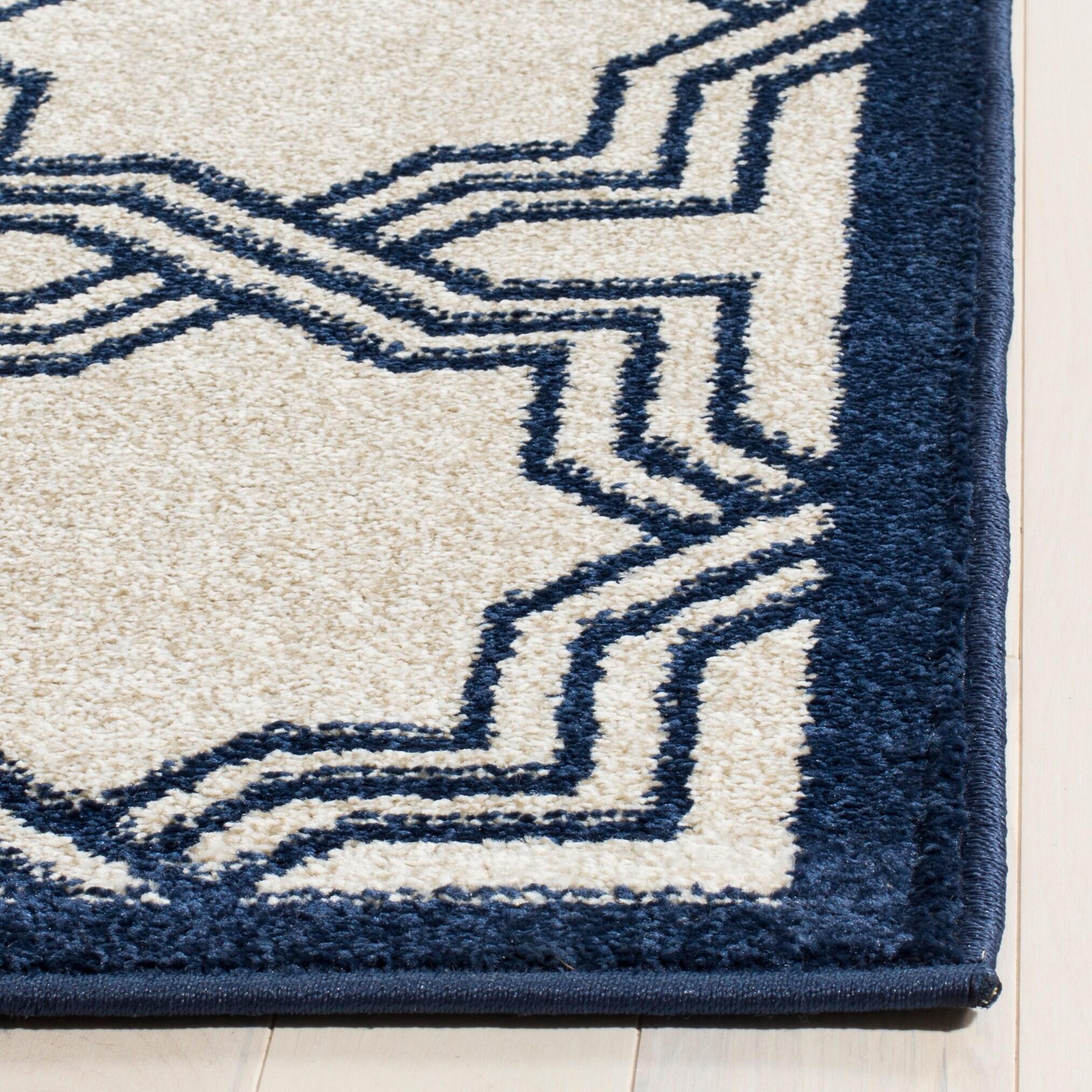 Amherst AMT413 Power Loomed Area Rug - Ivory/Navy - 7'x7' - Safavieh.