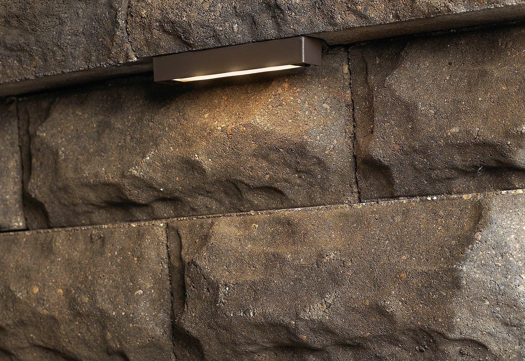 Hinkley Nuvi Deck Light