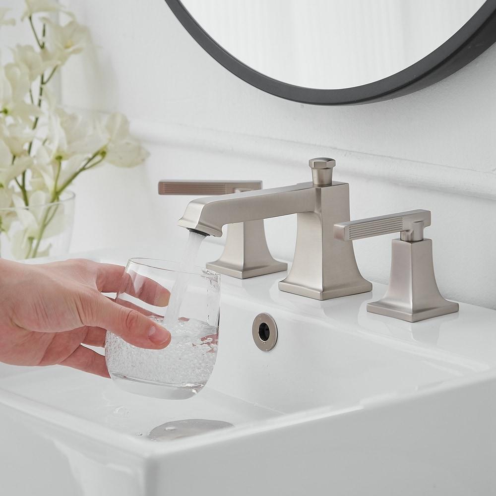 Widespread 2-handle Bathroom Faucet with Drain Assembly