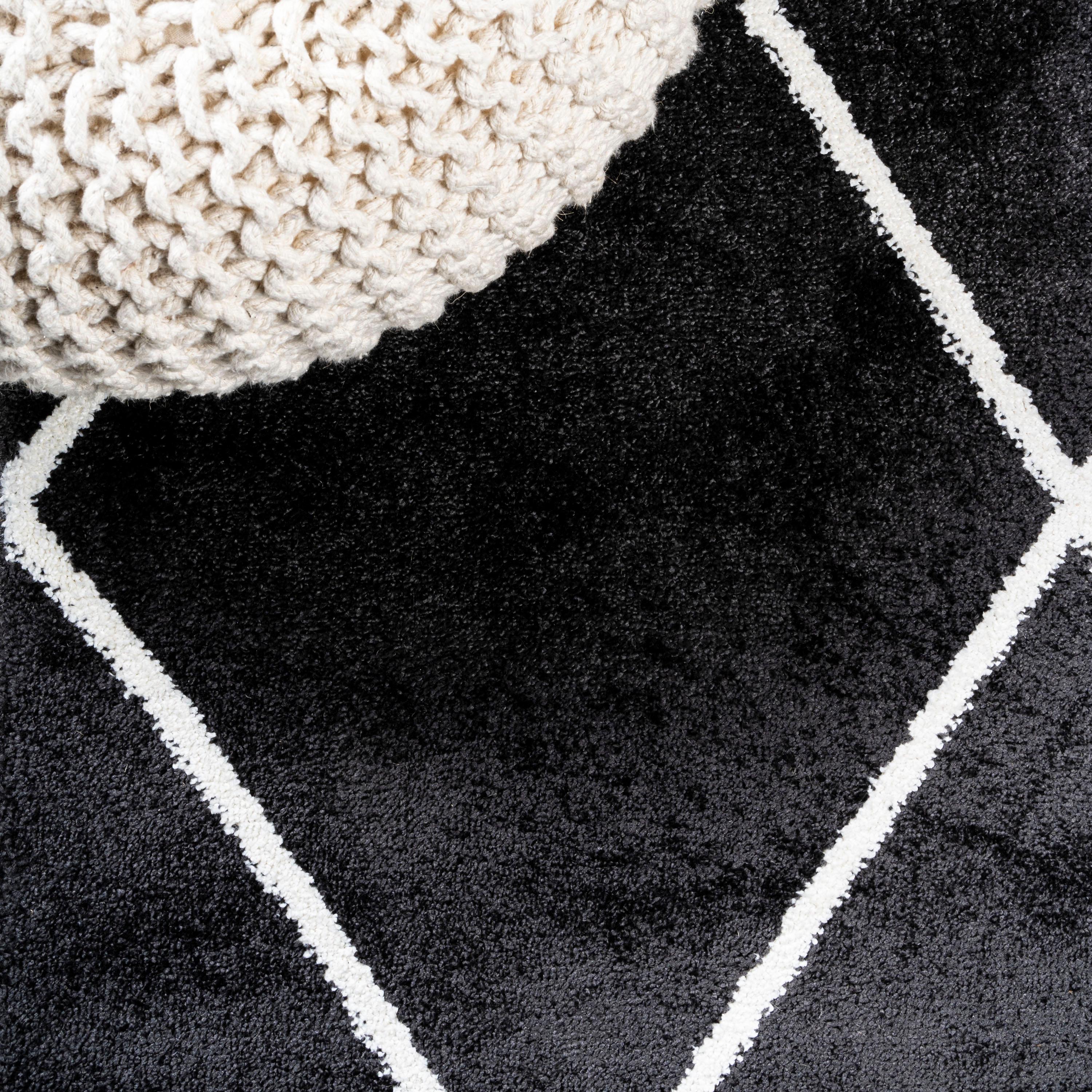 2'x10' Cole Minimalist Diamond Trellis Runner Rug, Black/White - JONATHAN Y