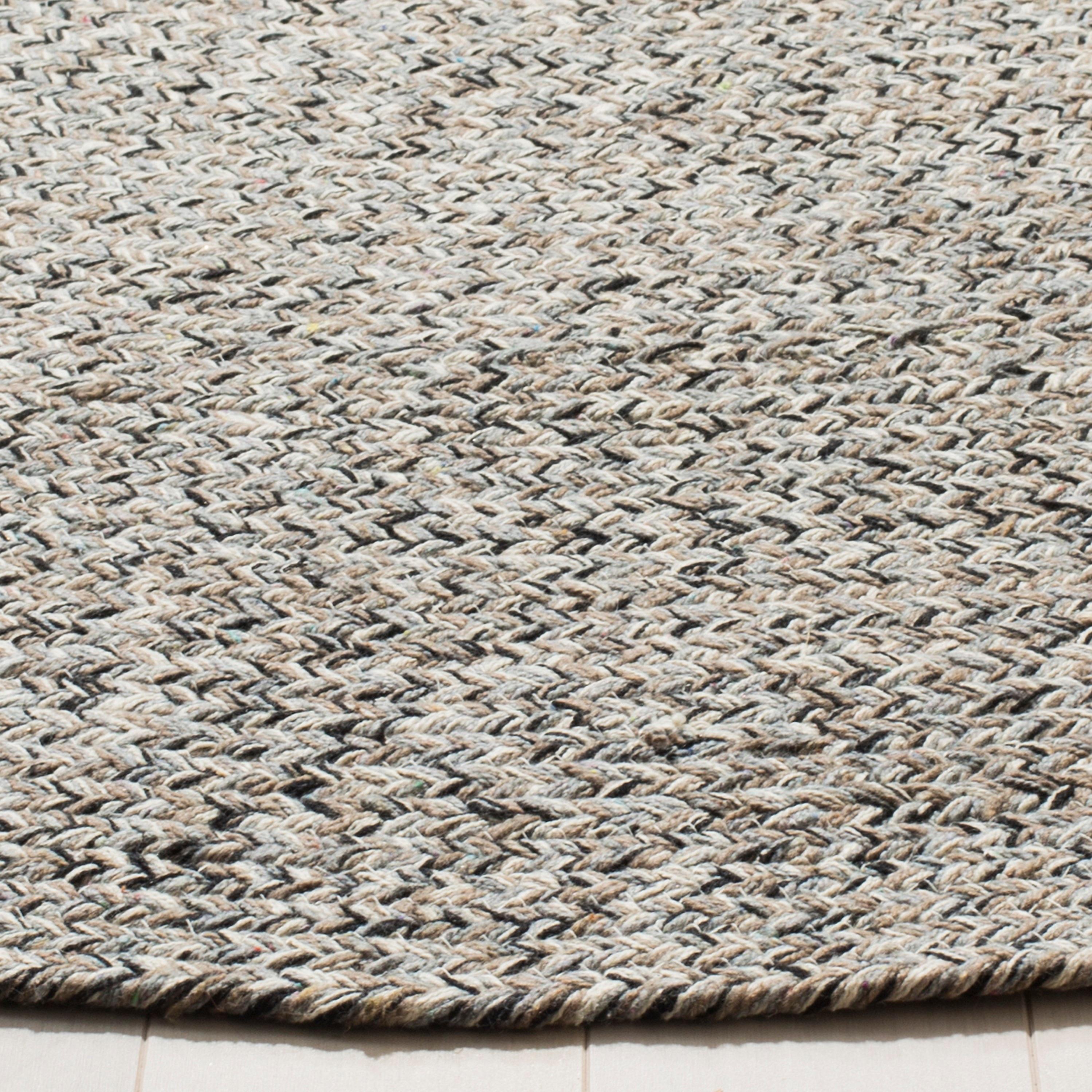 Braided BRD256 Hand Woven Indoor Area Rug - Ivory/Steel Grey - 5' Round - Safavieh