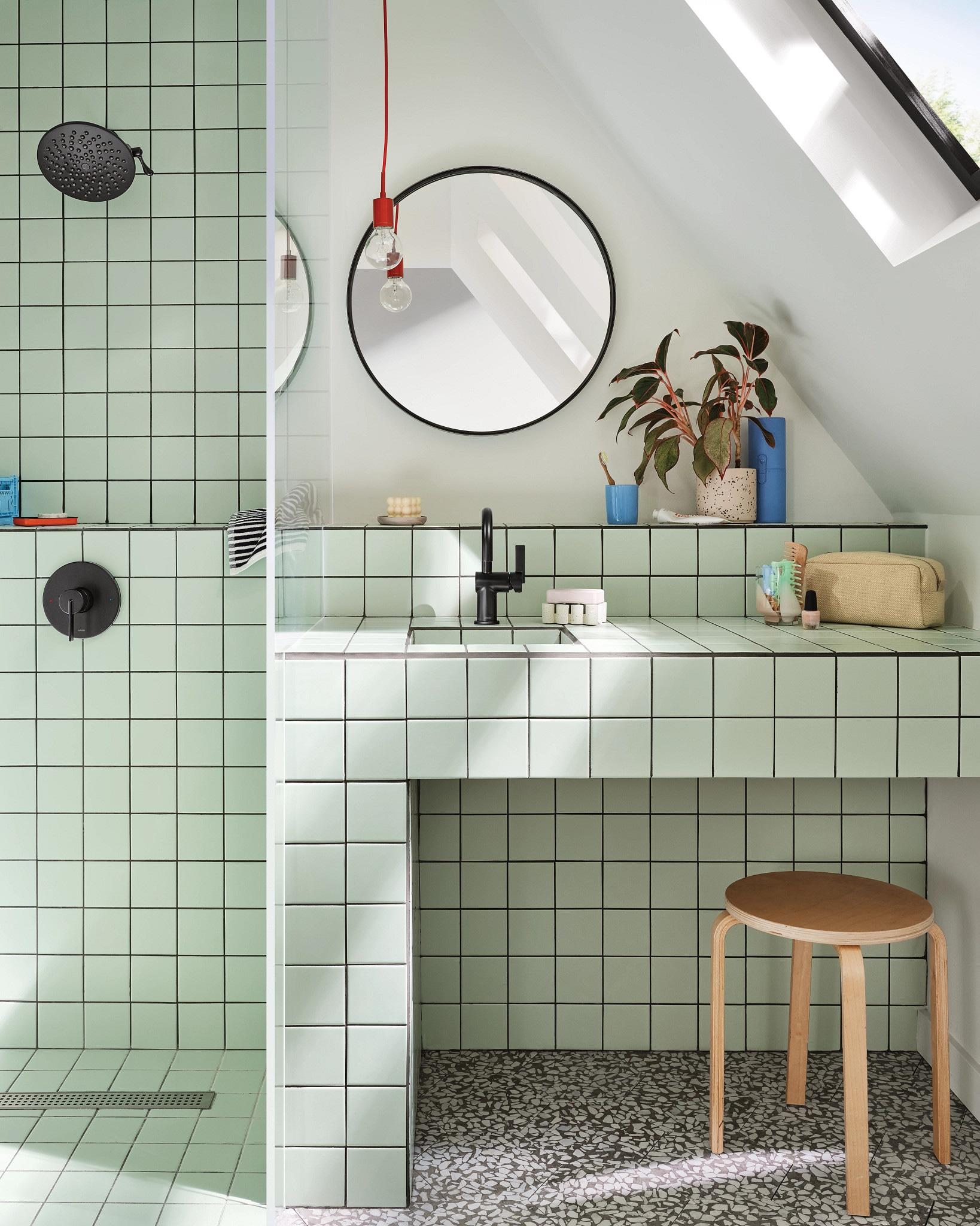 Cia Single Hole Bathroom Faucet, Modern One Handle Bathroom Sink Faucet with Drain Assembly