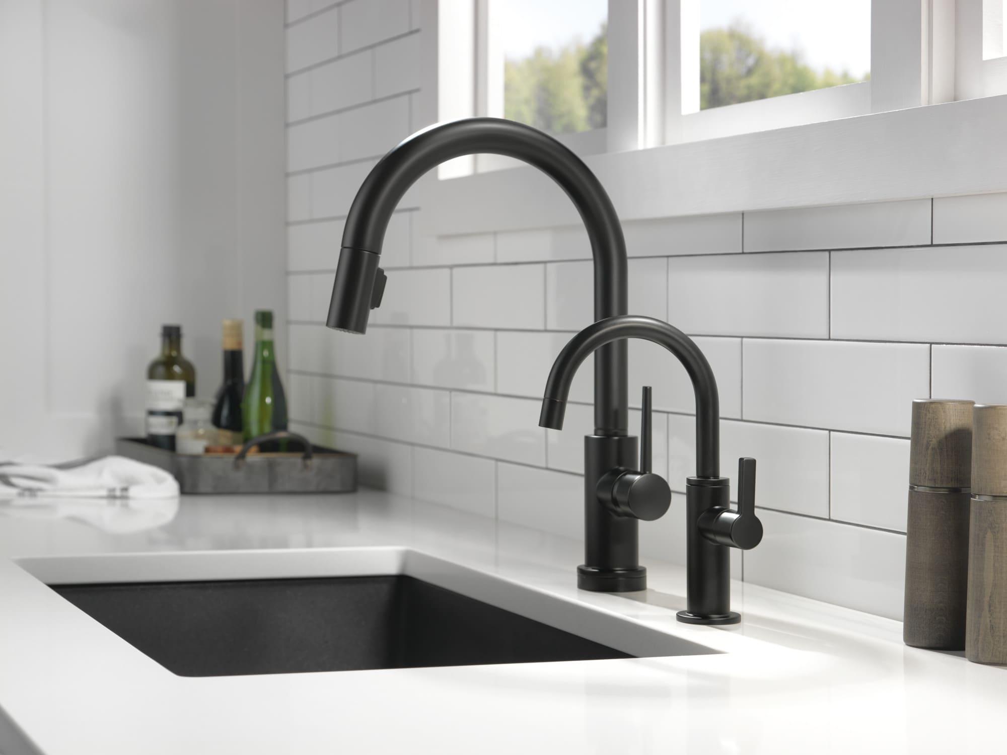 Trinsic Pull Down Sprayer Touch Kitchen Sink Faucet, Touch Control Kitchen Faucet