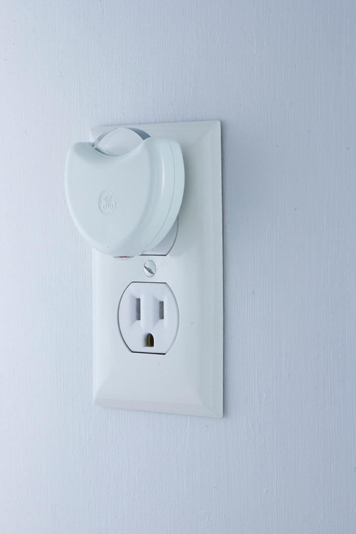 GE Sensing 2-Light Night Light