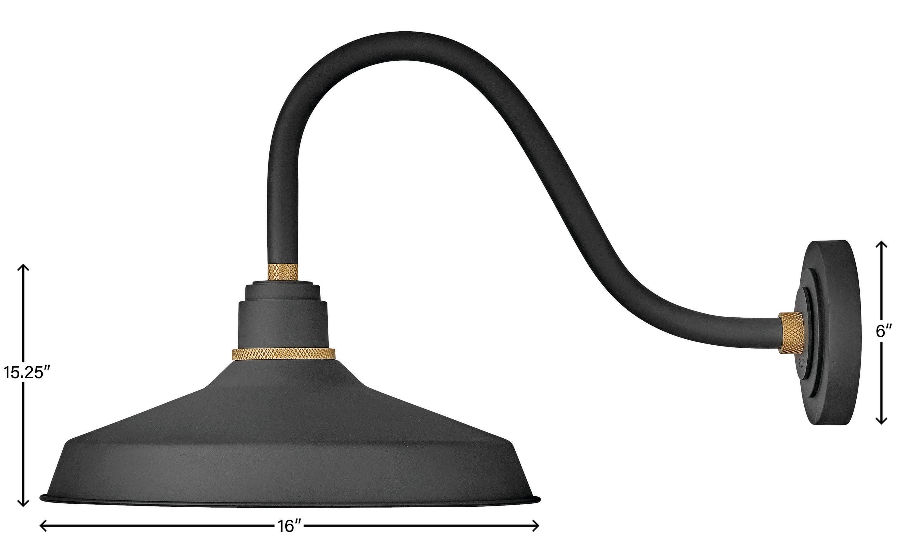 Hinkley Foundry Classic Aluminum Straight Arm Outdoor Barn Light