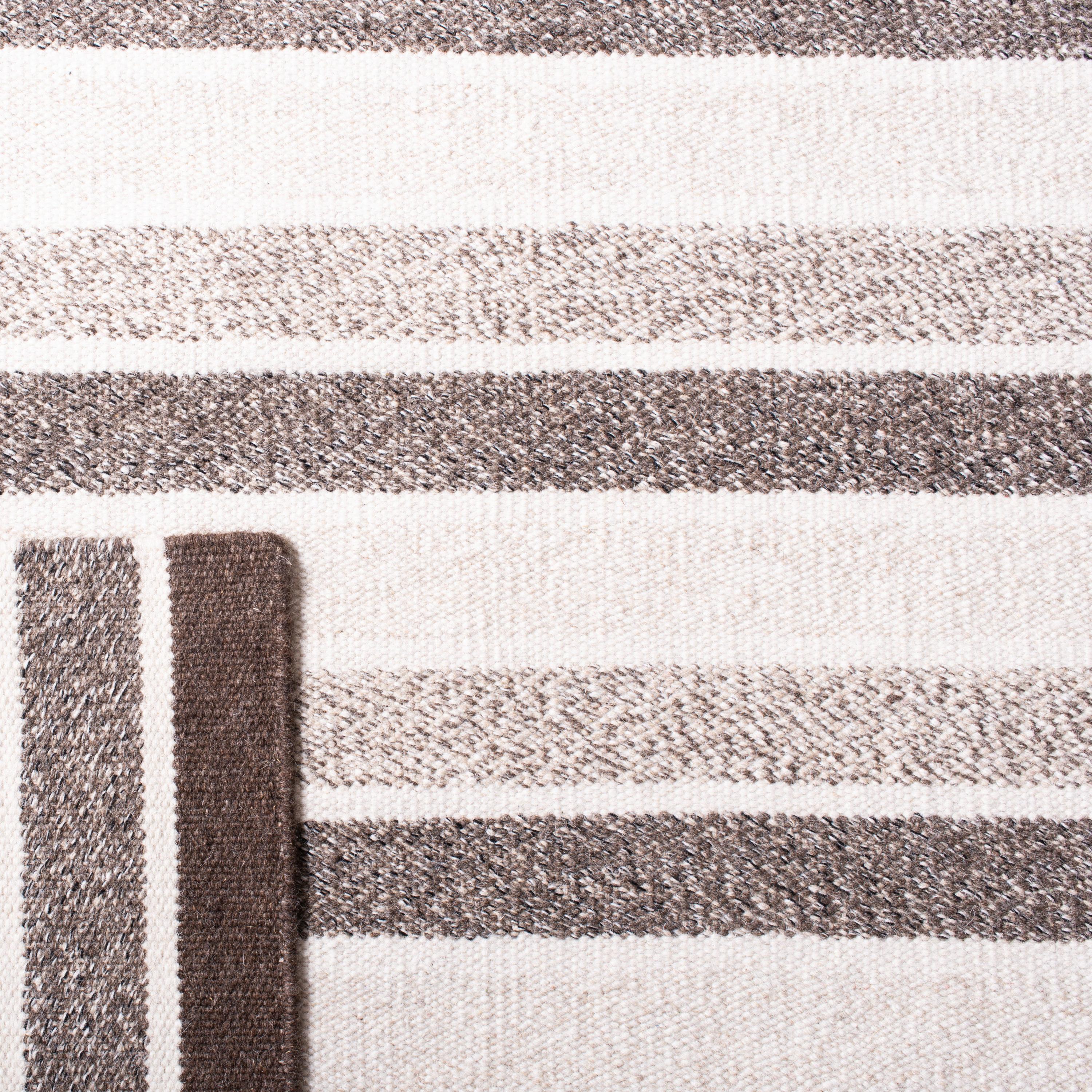 Kilim KLM151 Hand Woven Area Rug - Ivory/Brown - 4'x6' - Safavieh.