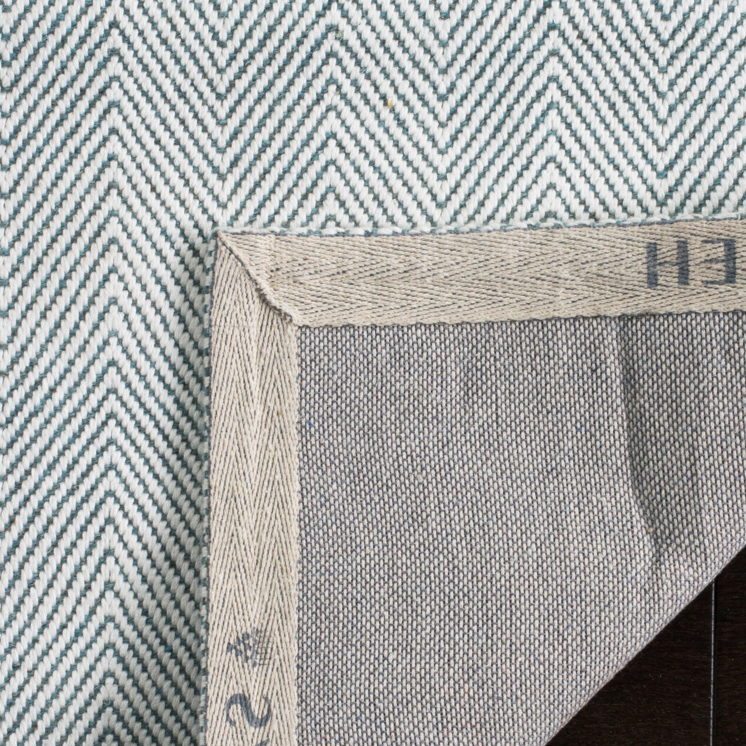 Marbella MRB721 Hand Loomed Indoor Accent Rug - Light Blue - 4'x6' - Safavieh