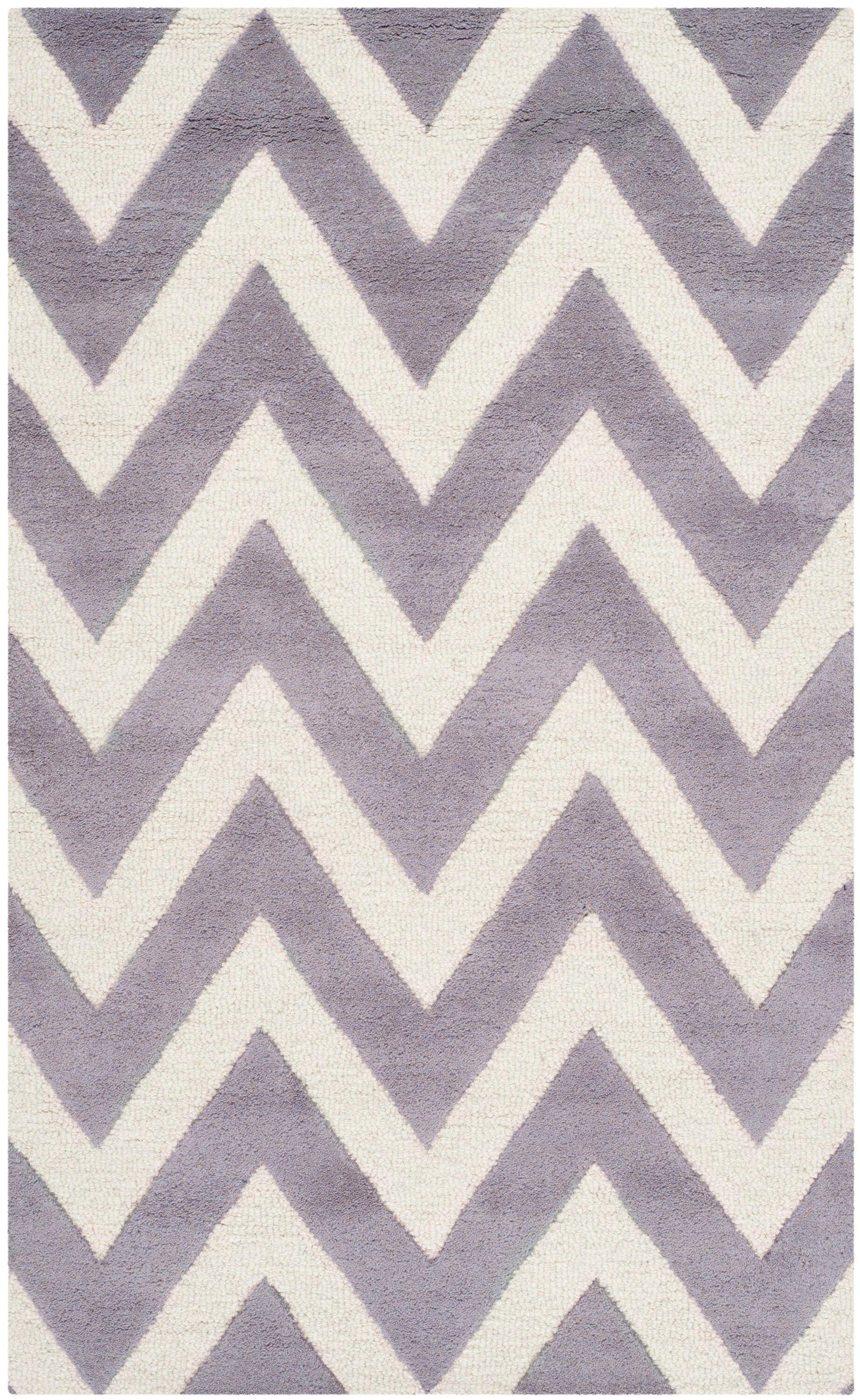 SAFAVIEH Cambridge Kaitlyn Zig Zag Stripes Wool Area Rug, Silver/Ivory, 3' x 5'