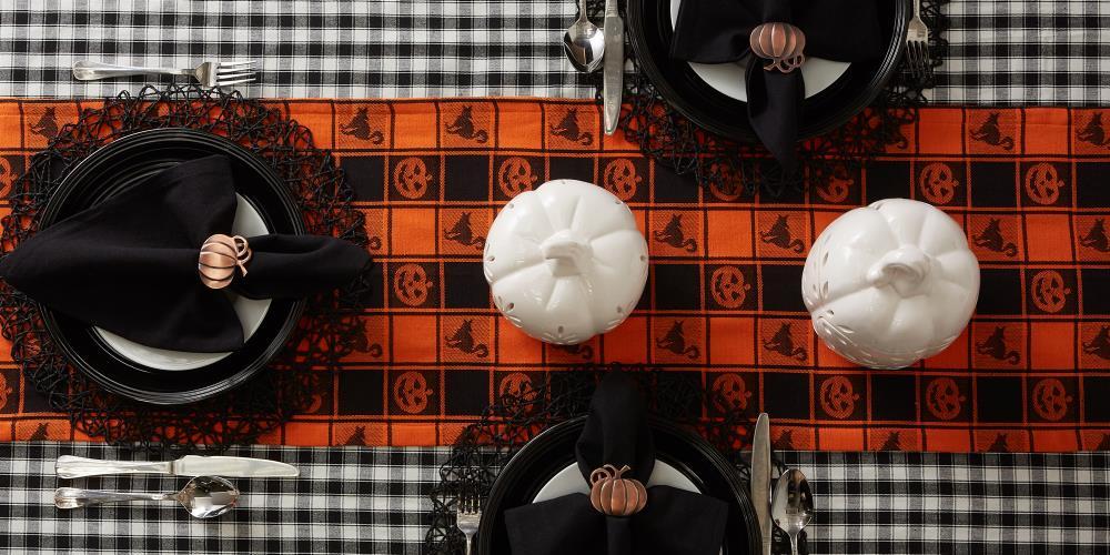 The Holiday Aisle® Vaillancourt Halloween Woven Check Table Runner