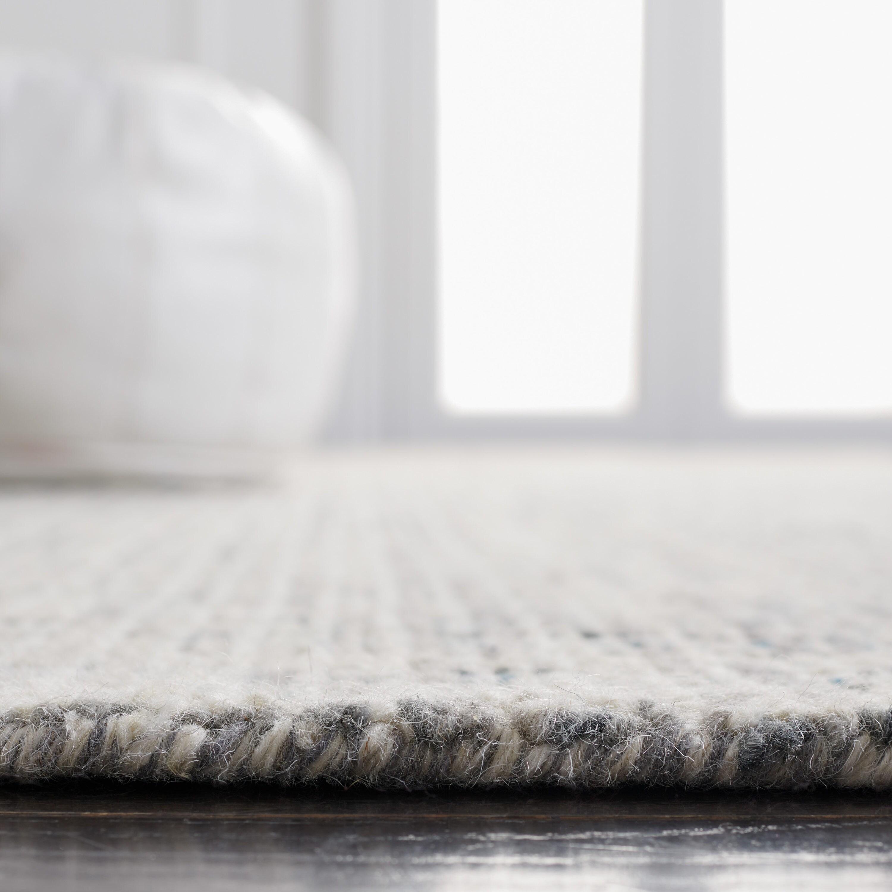 Abstract ABT468 Handmade Indoor Area Rug - Gray/Ivory - 6'x9' - Safavieh