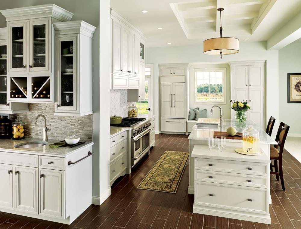 Voss 24" Wall Mounted Towel Bar