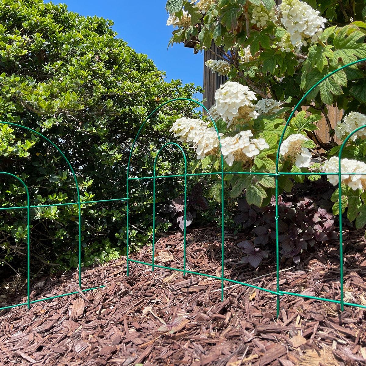 Garden Zone 18'' H x 96'' W Metal Border Fencing