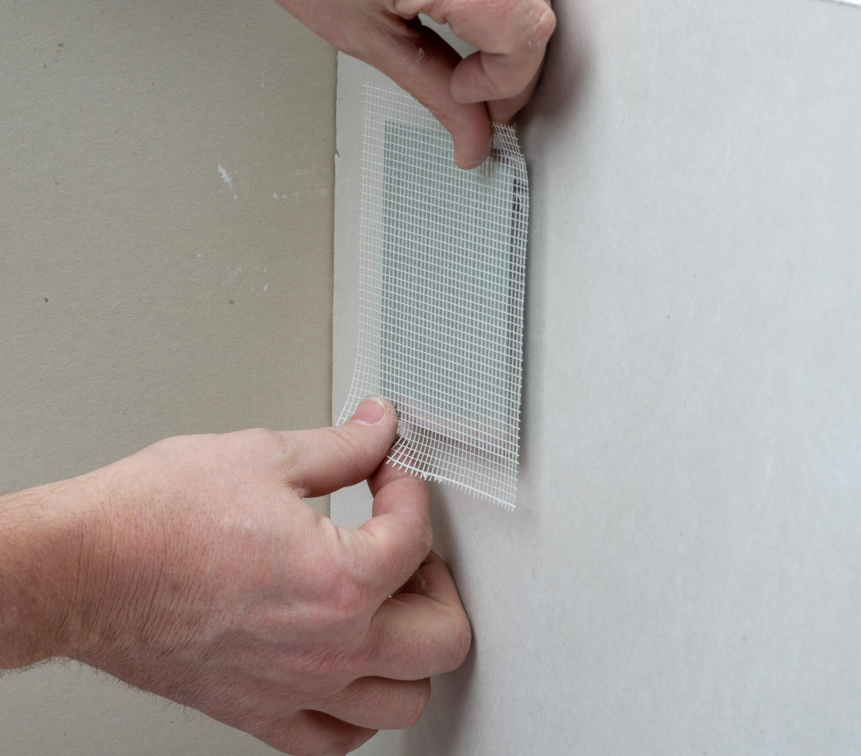 Gorilla Glue Wall Repair Kit. 4oz Spackling & Patch, 3" Putty Knife and 220 Grit Sanding Block Color