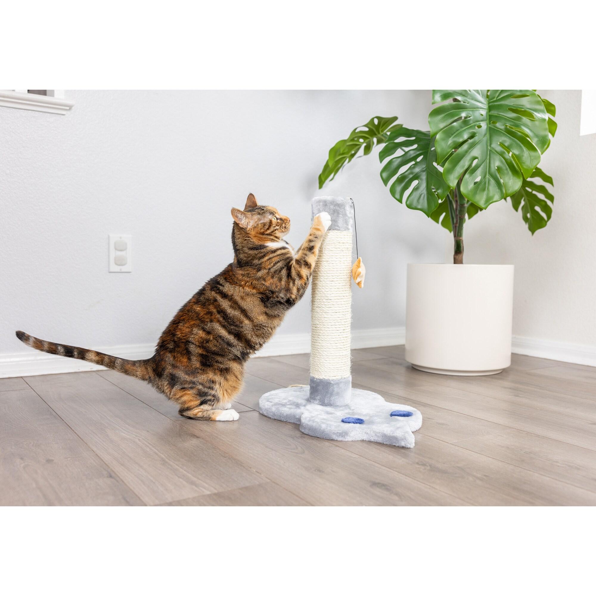 Armarkat Mouse Shape Sisal Real Wood Cat Scratcher Toy