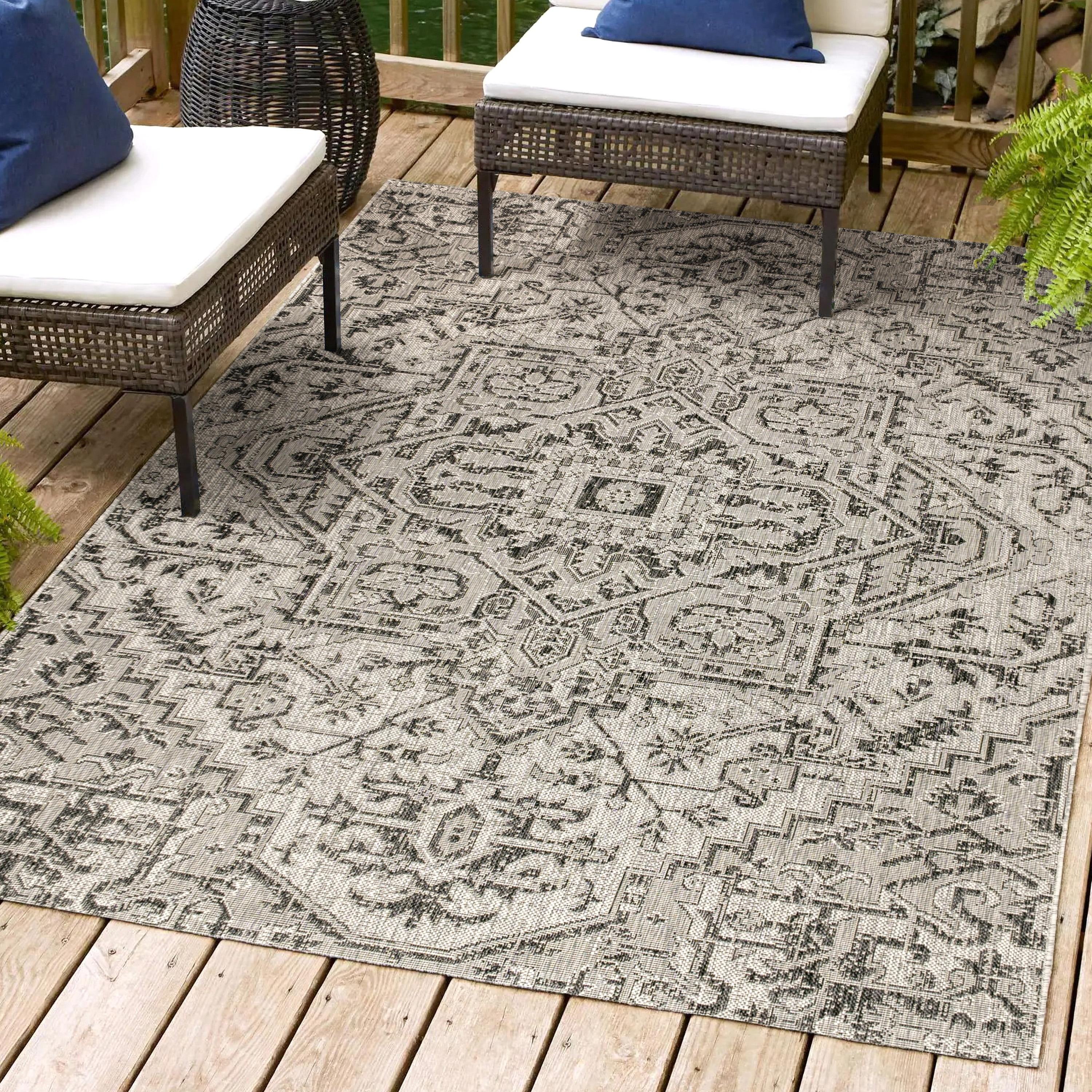 3'x5' Estrella Bohemian Medallion Textured Weave Indoor/Outdoor Area Rug, Black/Gray - JONATHAN Y