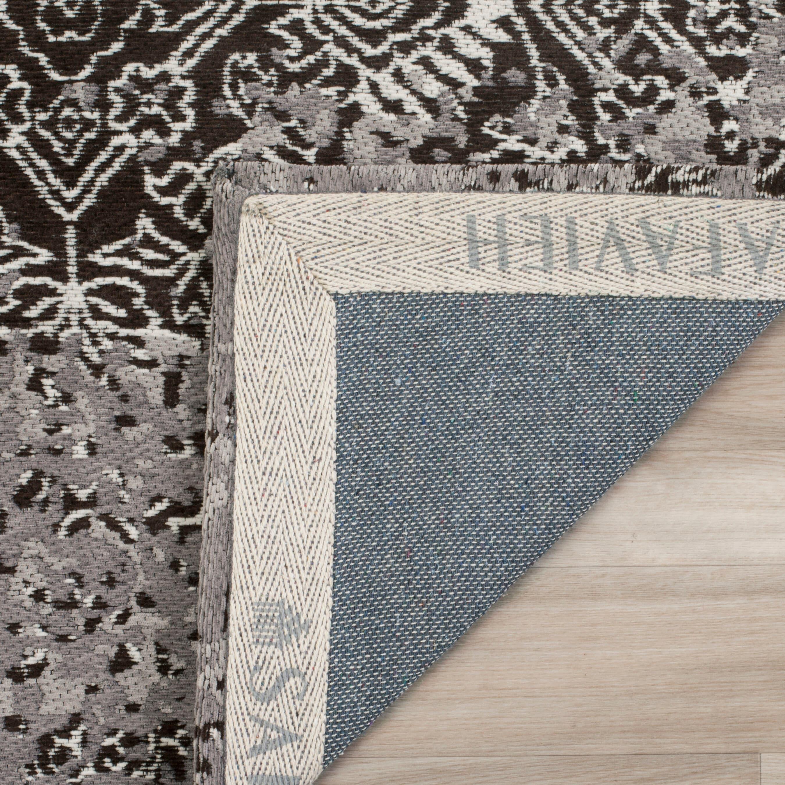 Classic Vintage CLV224 Loomed Indoor Area Rug - Silver/Brown - 8'x10' - Safavieh