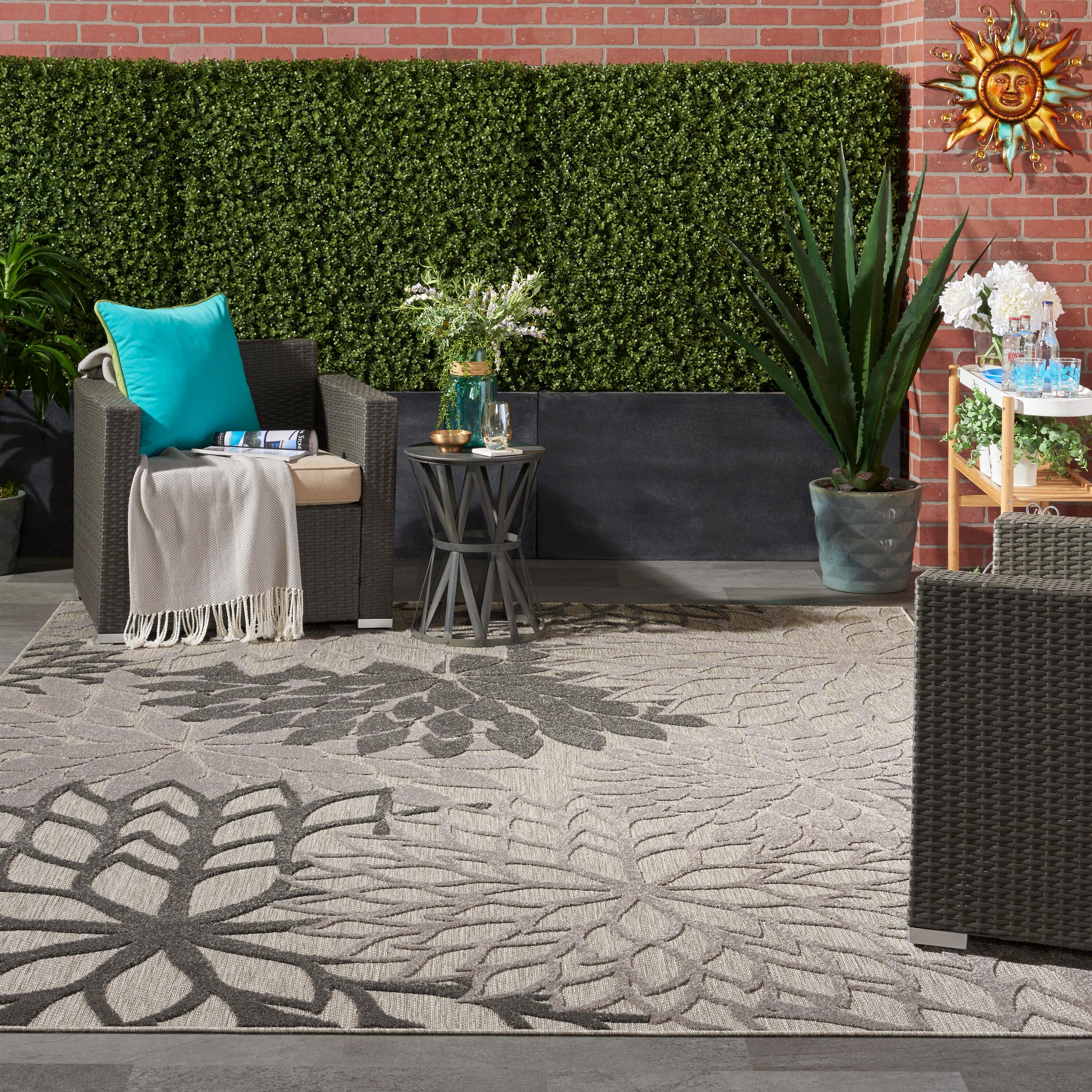 Nourison Aloha Floral Bloom Flatweave High-Low Indoor Outdoor Area Rug Silver Grey 7' x 10'