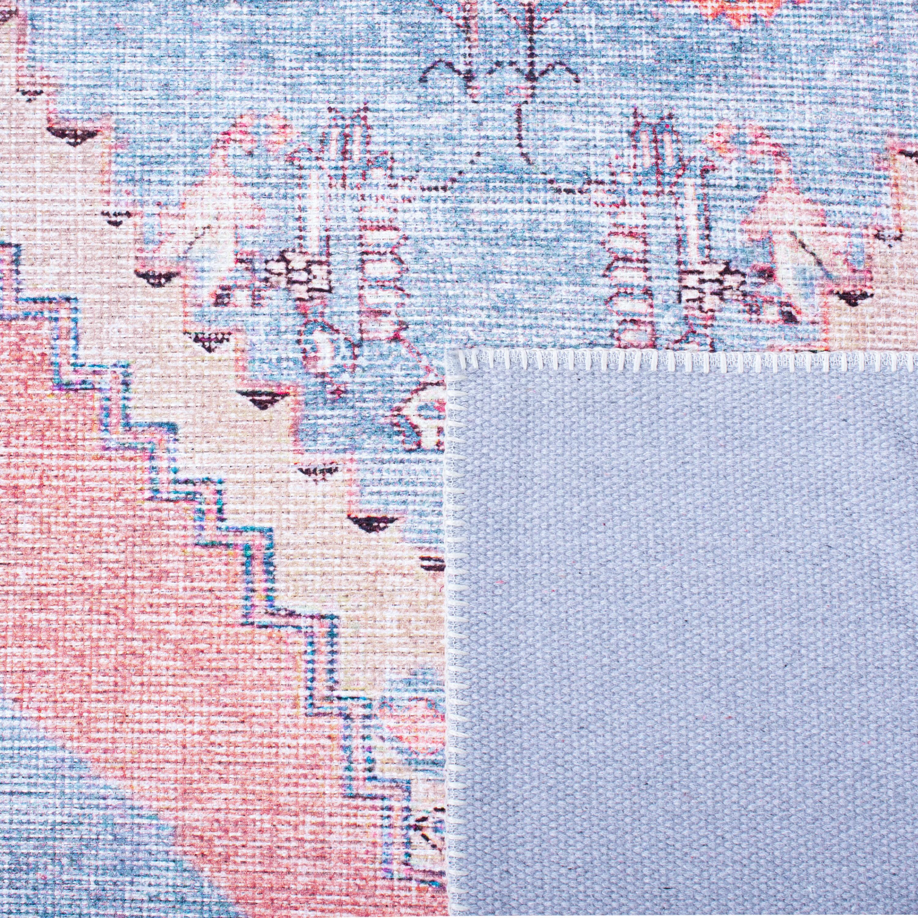 SAFAVIEH Serapi Teague Traditional Machine Washable Area Rug, Light Blue/Beige, 5'3" X 7'7"