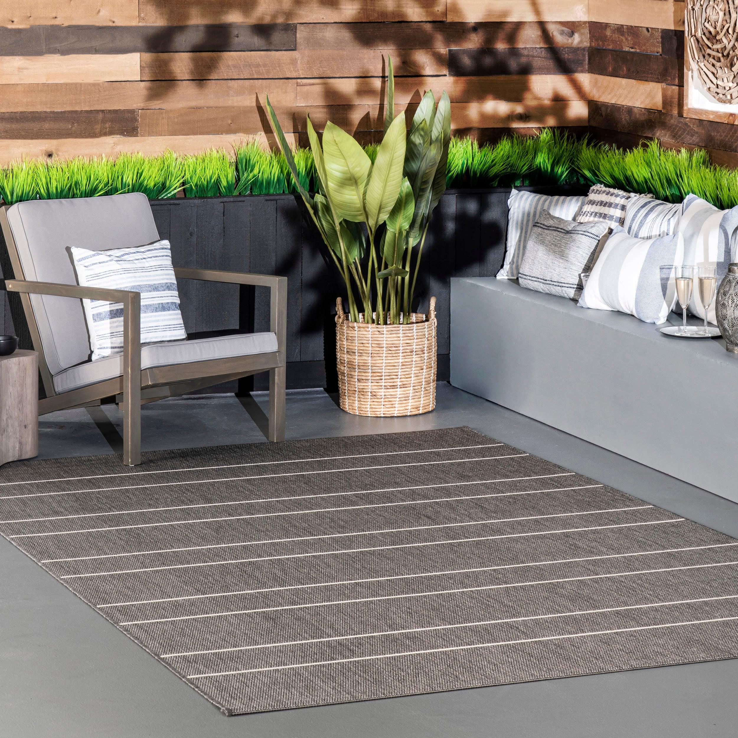 Nuloom Alaina Striped 8 Square Indoor/Outdoor Area Rug for Living Room Patio Deck Front Porch Kitchen, Dark Grey/Ivory