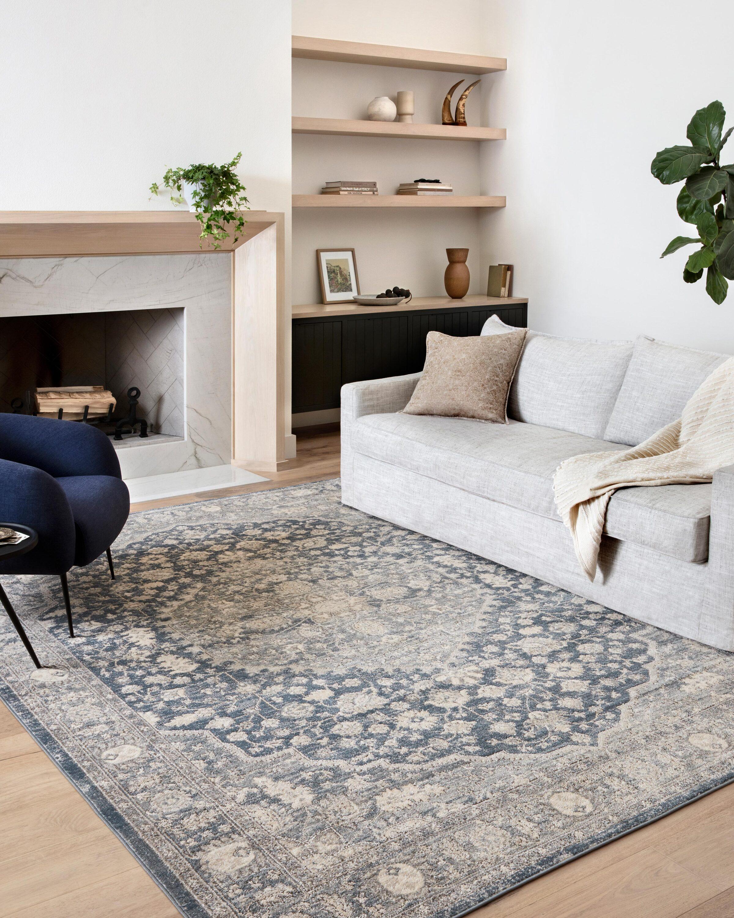 Loloi Teagan Denim / Mist 2'-8" x 4' Accent Rug