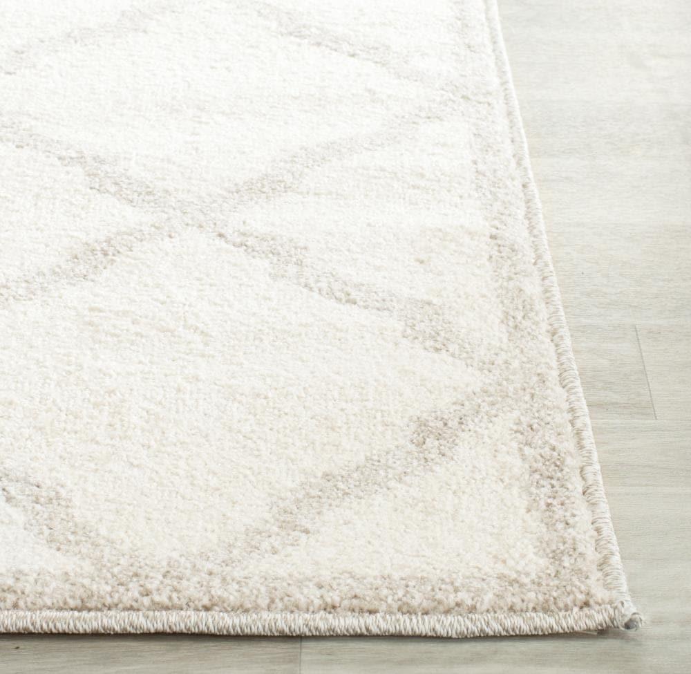 Amherst AMT421 Power Loomed Indoor Area Rug - Beige/Light Grey - 7'x7' - Safavieh