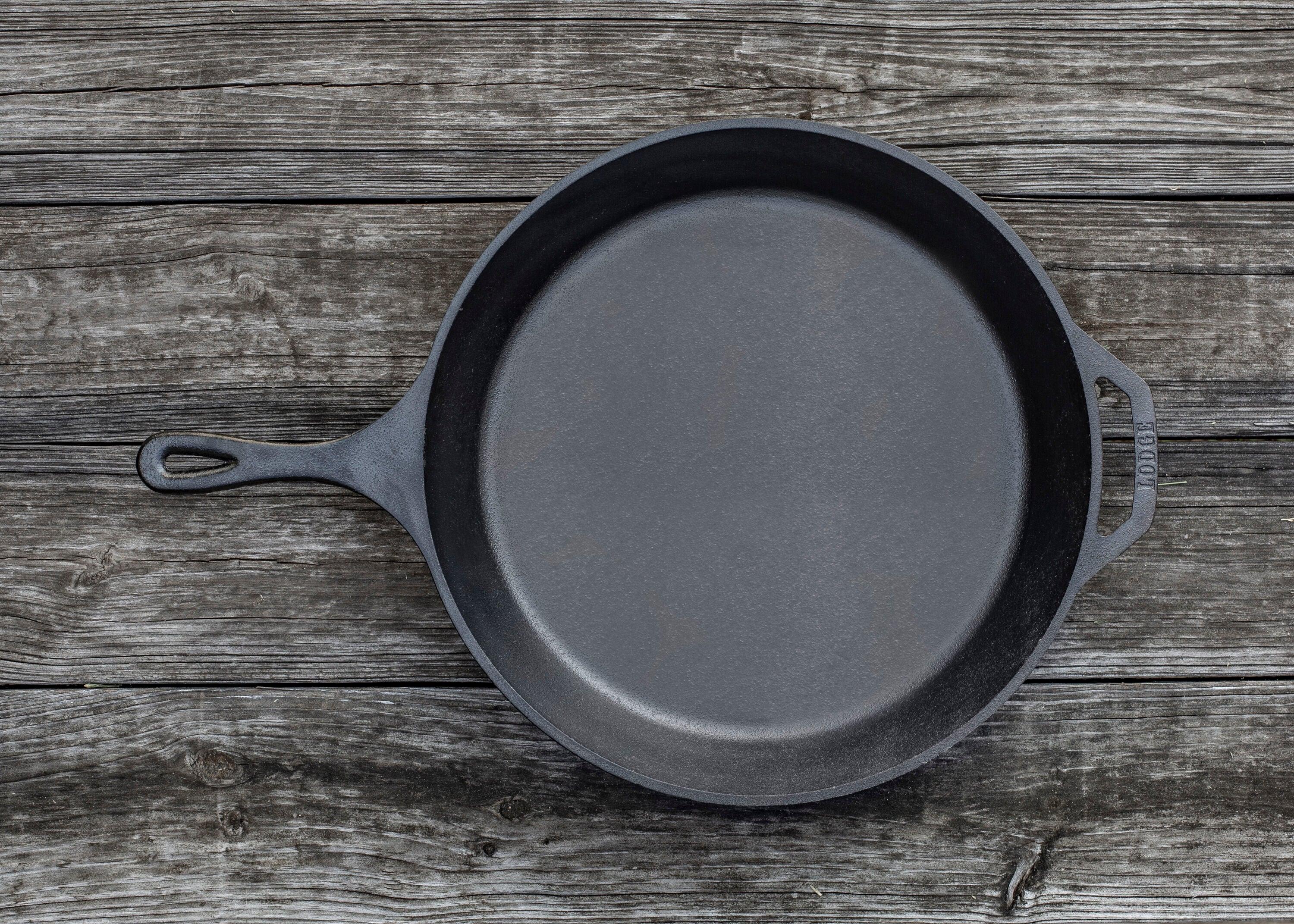 Lodge Lodge Cast Iron Skillet