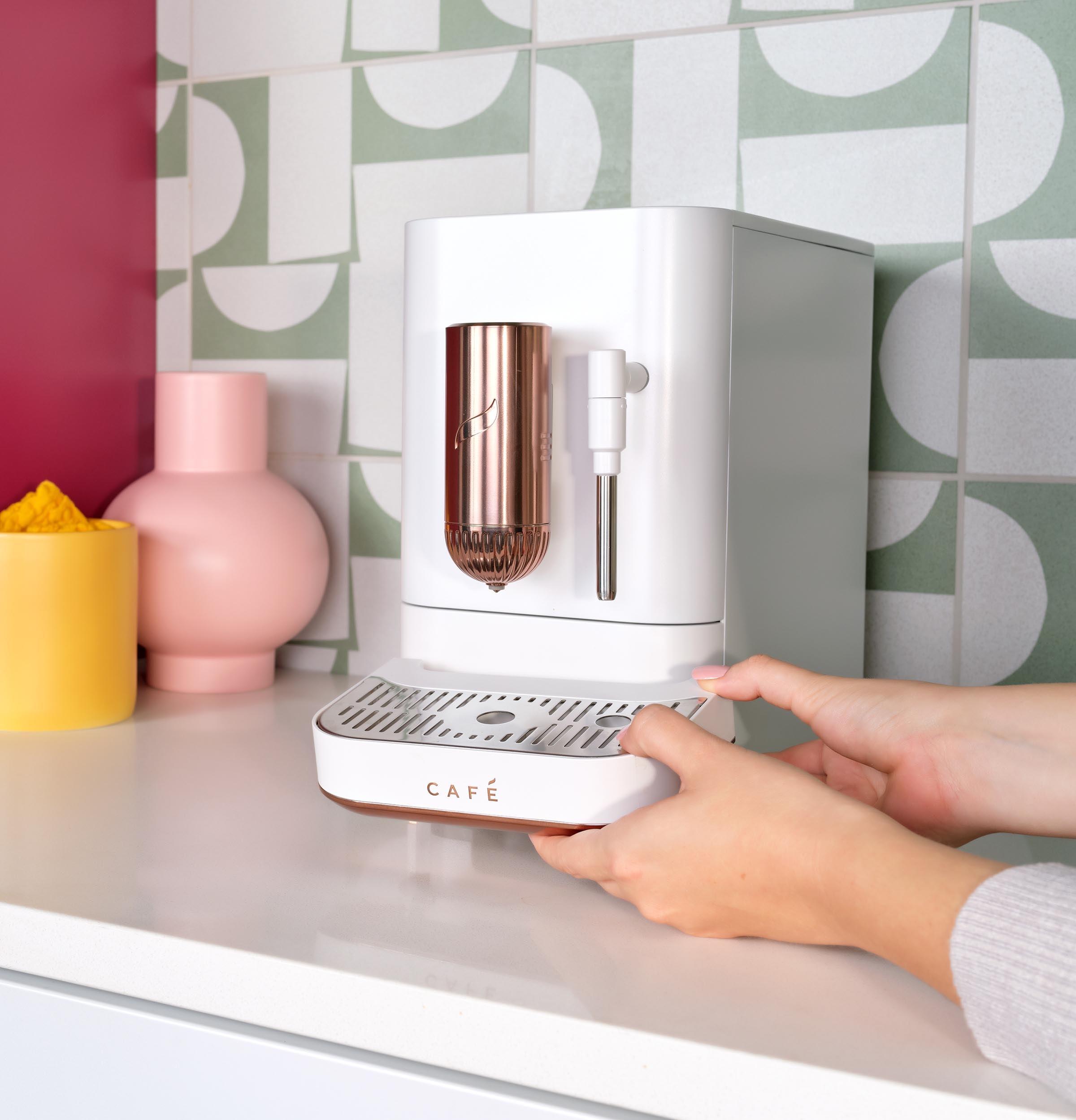 Café™ Matte White Affetto Automatic Espresso Machine