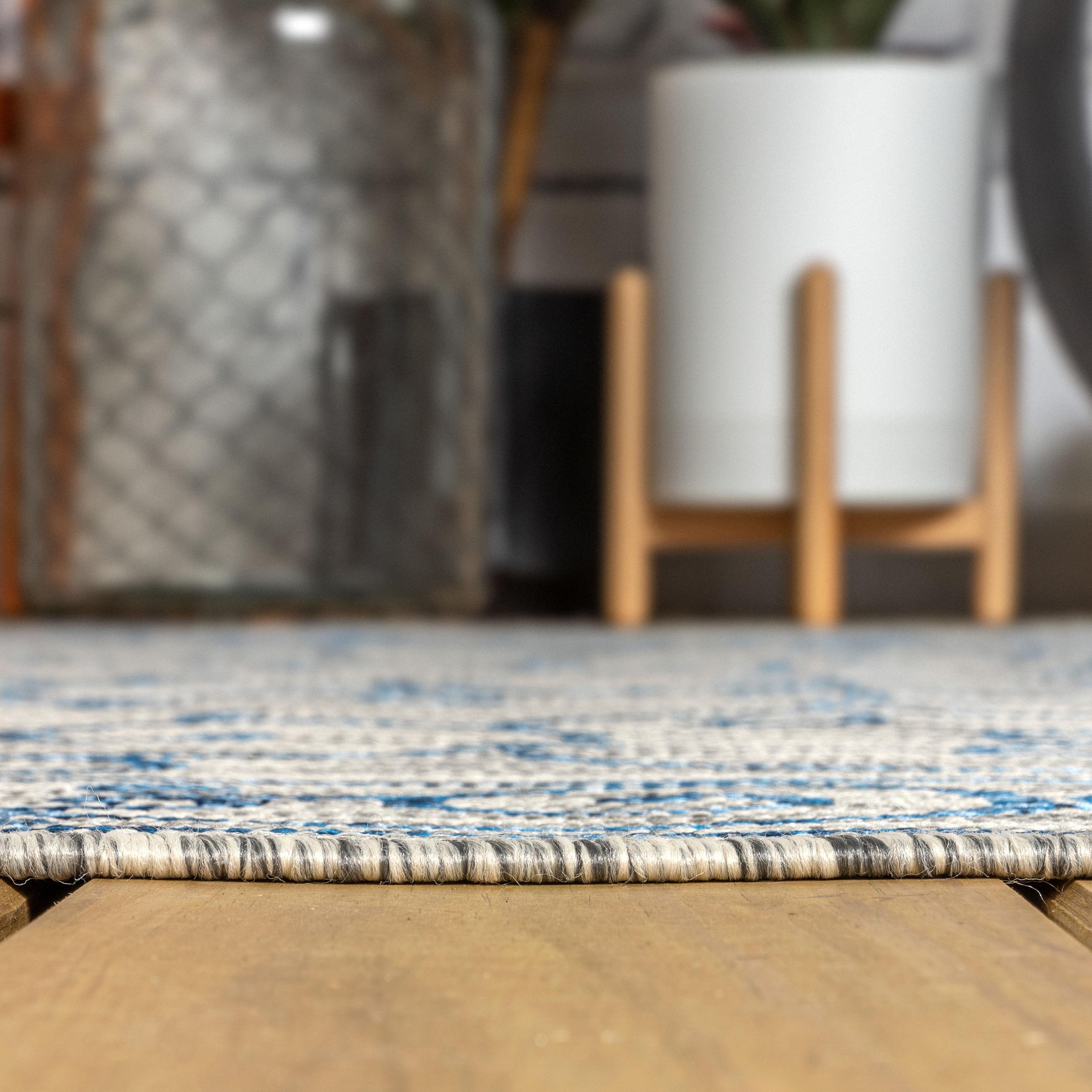 9' X 12' Charleston Vintage Filigree Textured Weave Indoor/Outdoor Area Rug, Gray/Navy - JONATHAN Y