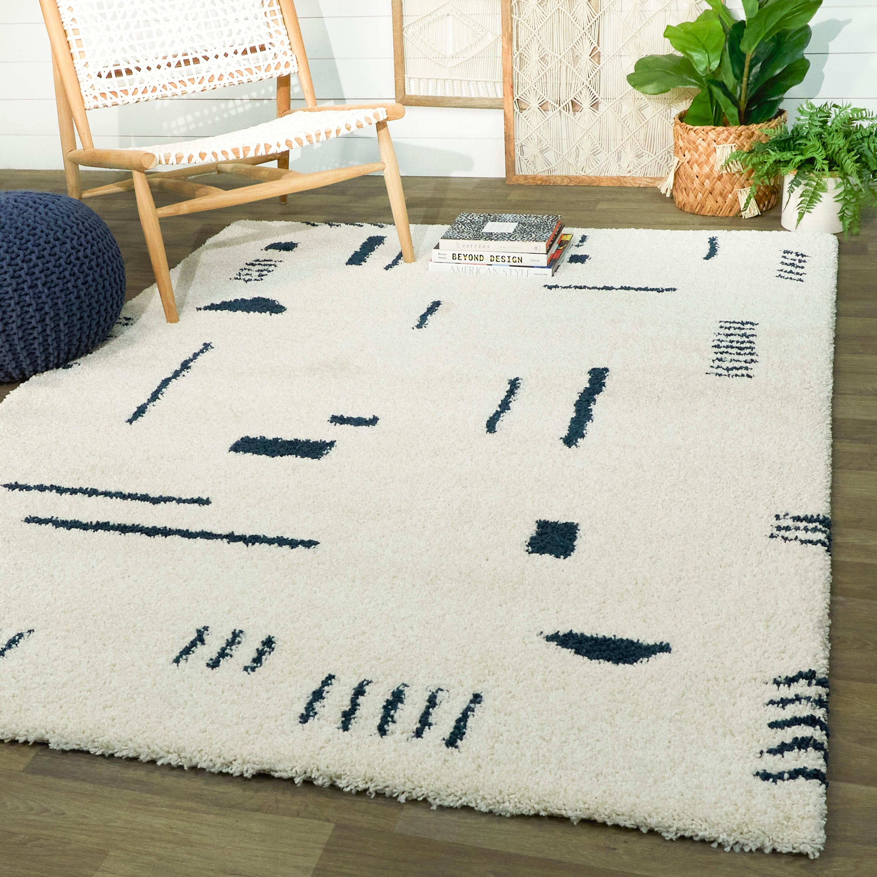 Carson Soft Shag Runner Rug 2'2" x 7' - White/Navy Geometric