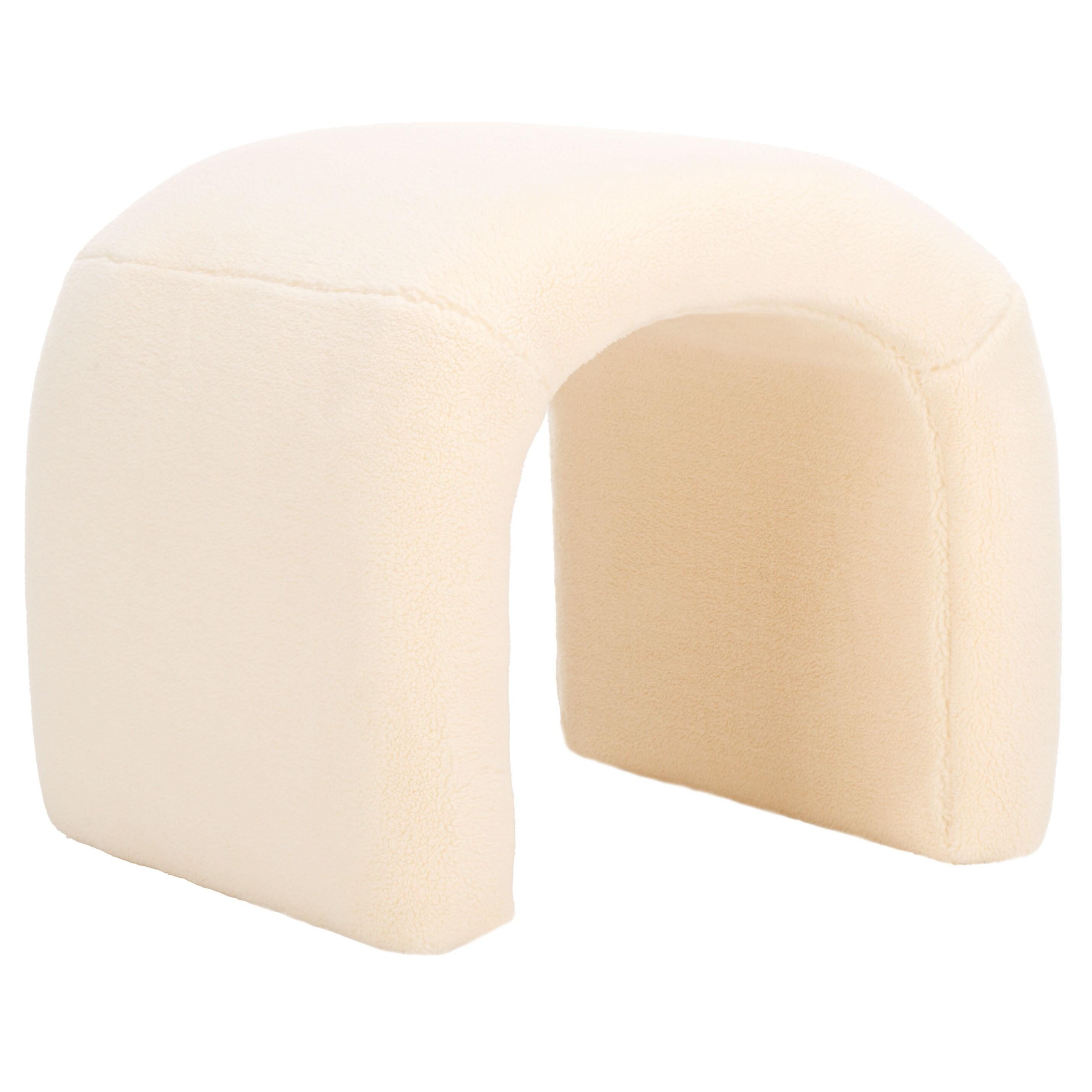 SAFAVIEH Kibo Modern Faux Shearling Ottoman, Cream