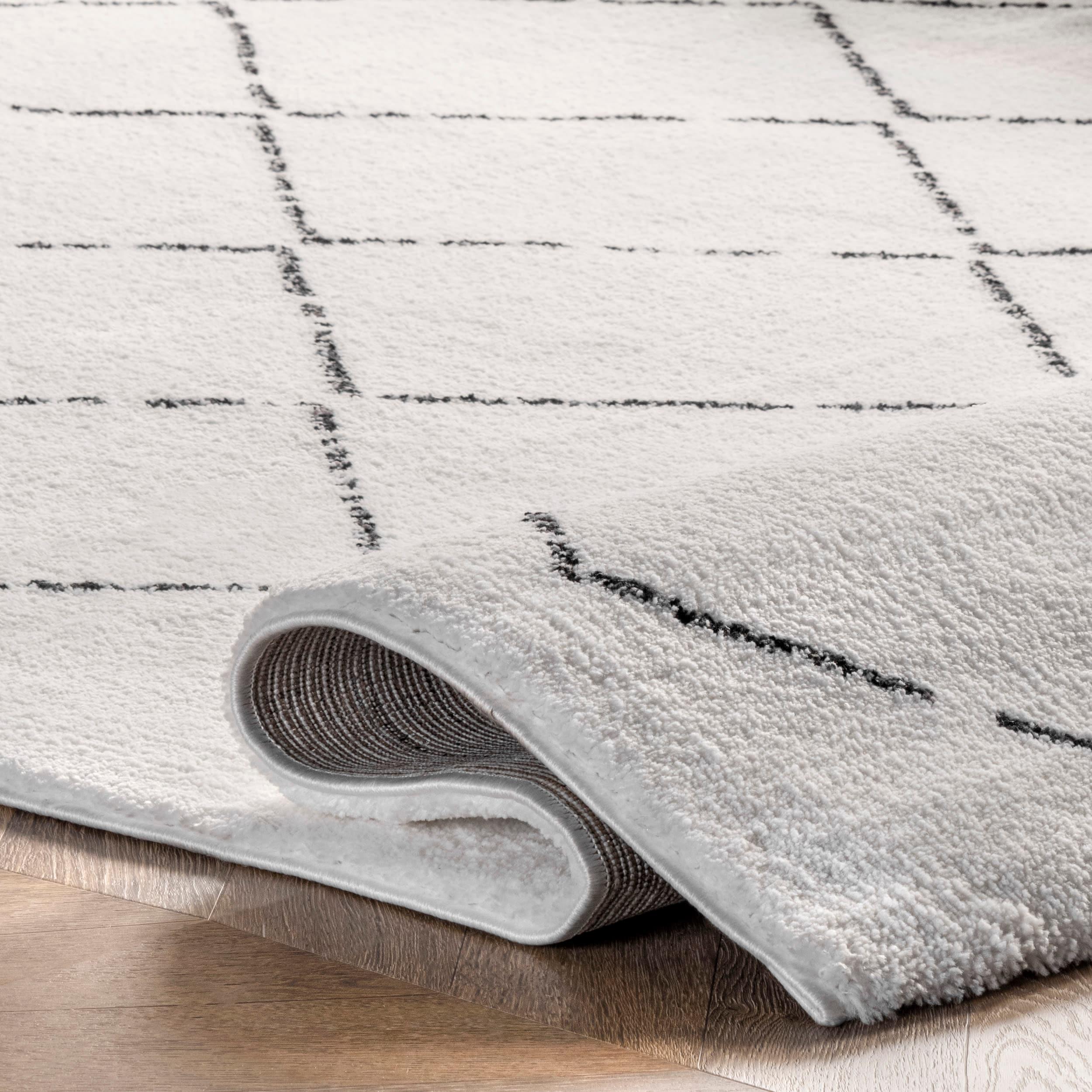 Nuloom Hand Tufted Corinth Shags Indoor Area Rug - Natural 3' 6" x 5' 6"