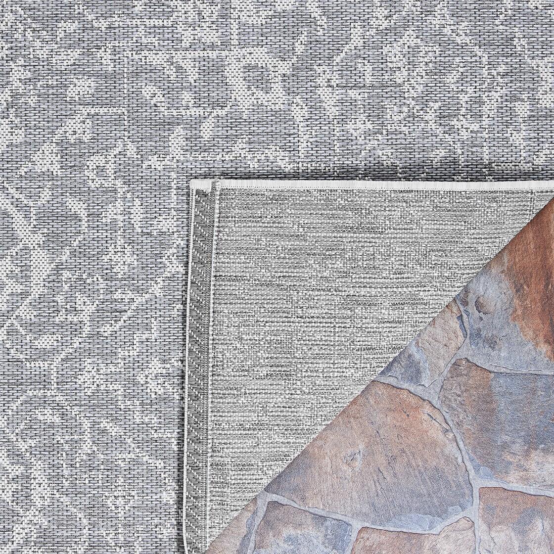 Couristan Monte Carlo Palmette Indoor/Outdoor Area Rug, 3'9" x 5'5", Grey-Ivory