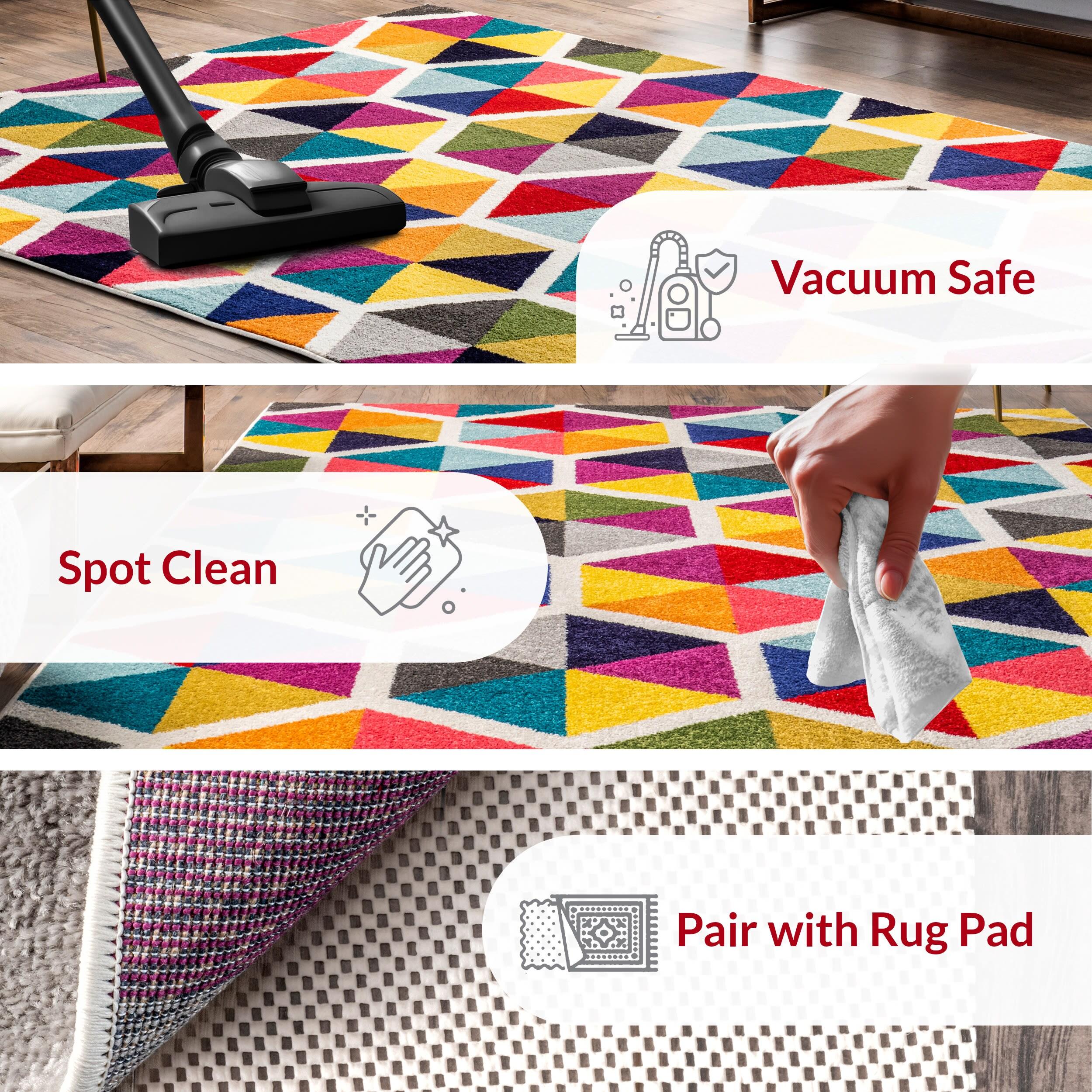 6'7"x9' Maris Triangles Area Rug Off White - nuLOOM