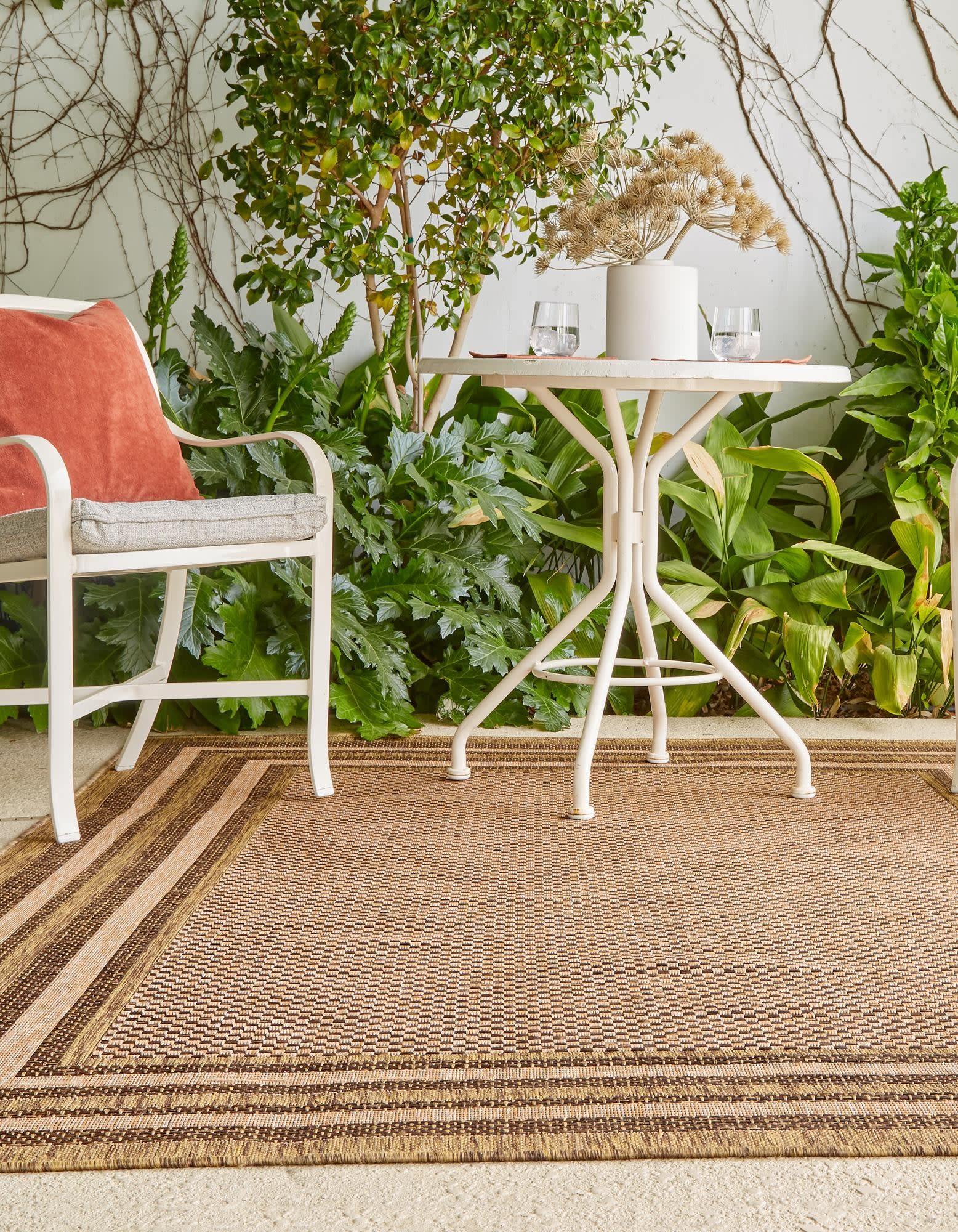 Unique Loom 5' 3 x 8' 0 Light Brown Outdoor Border Multi Border Area Rug