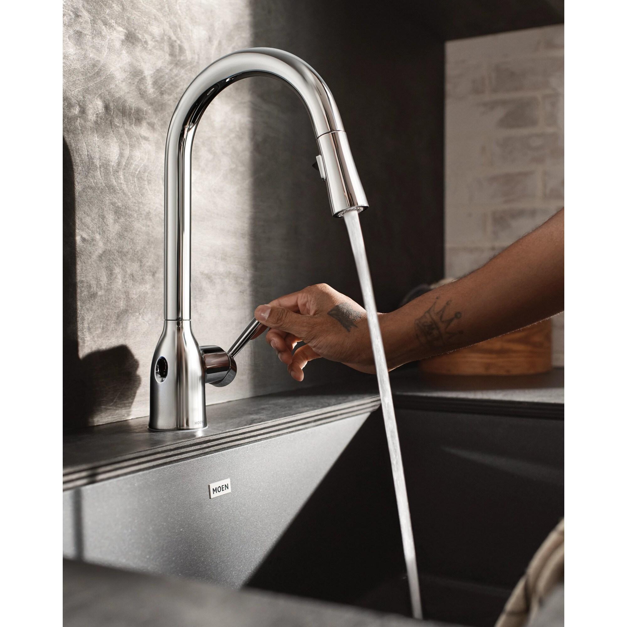 Moen MOEN Adler Touchless Single-Handle Pull-Down Sprayer Kitchen Faucet with MotionSense Wave and Power Clean in Polished Chrome 87233EWC