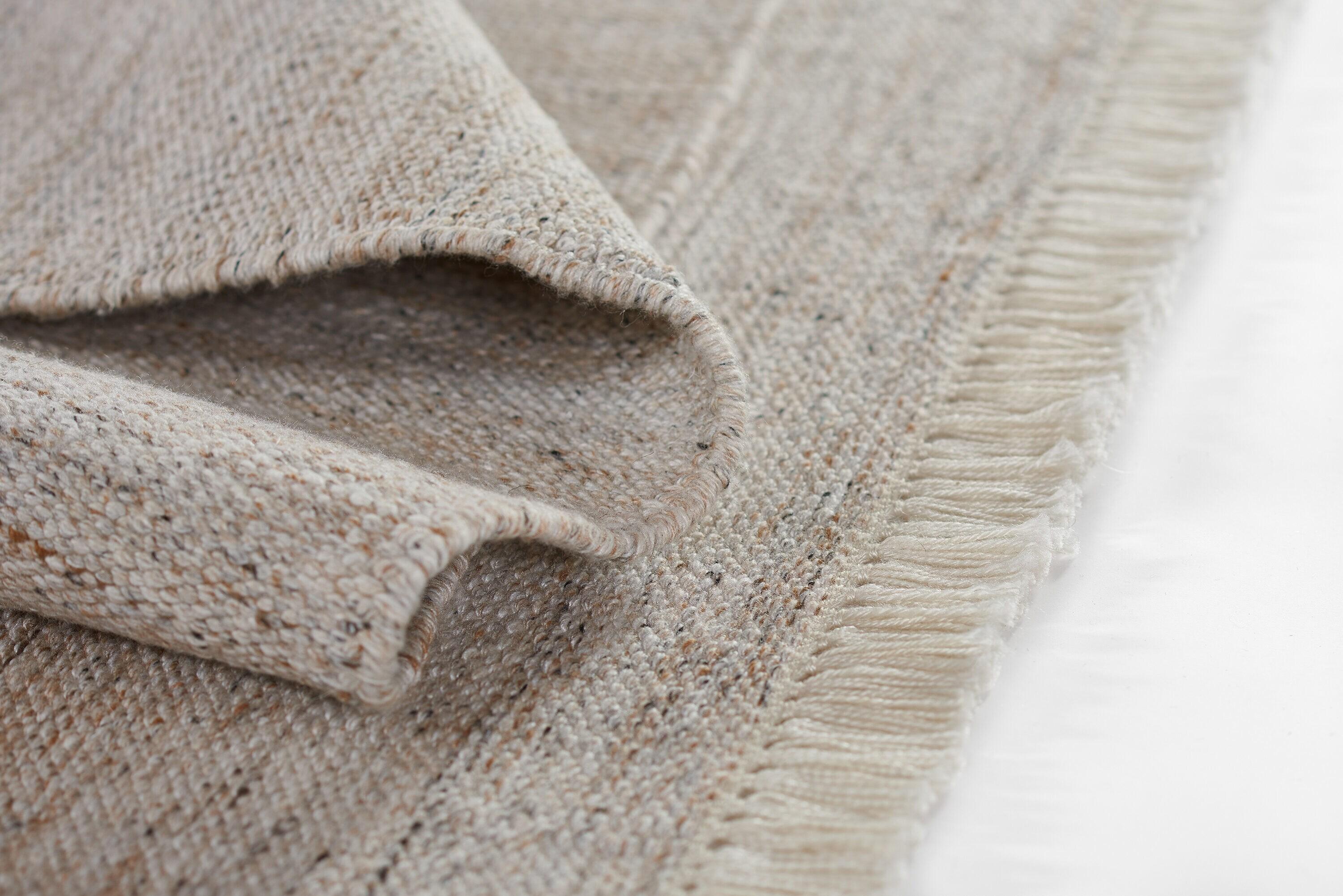 Maxi Indoor / Outdoor Rug - Natural / 2' x 3'