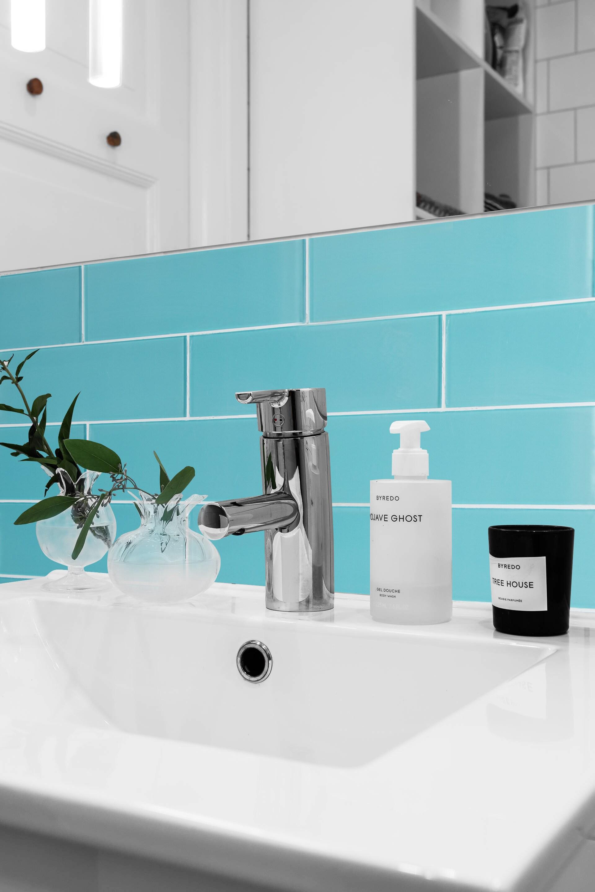 WS Tiles® Premium 4" x 12" Glass Subway Tile