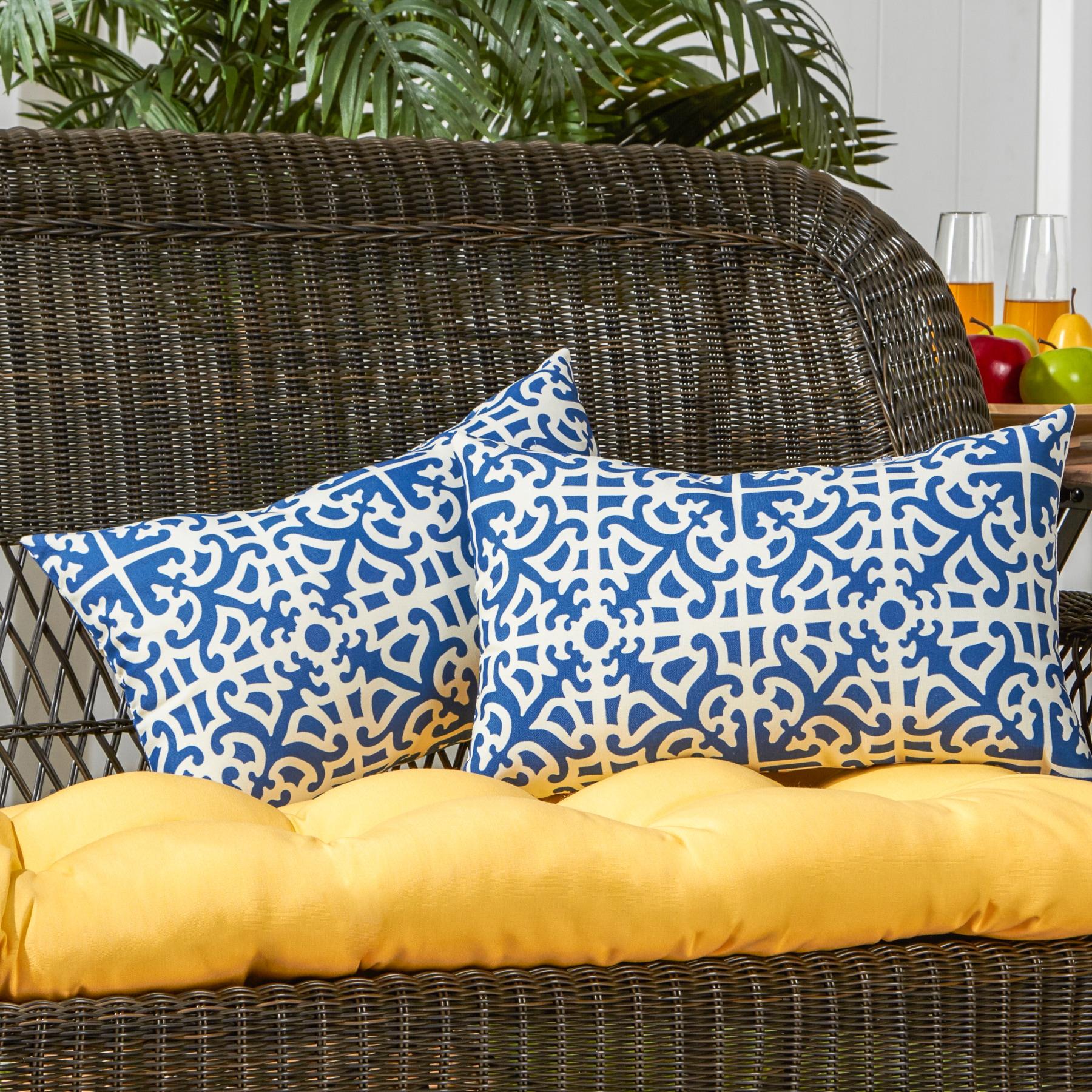 Indoor/Outdoor Reversible Throw Pillow