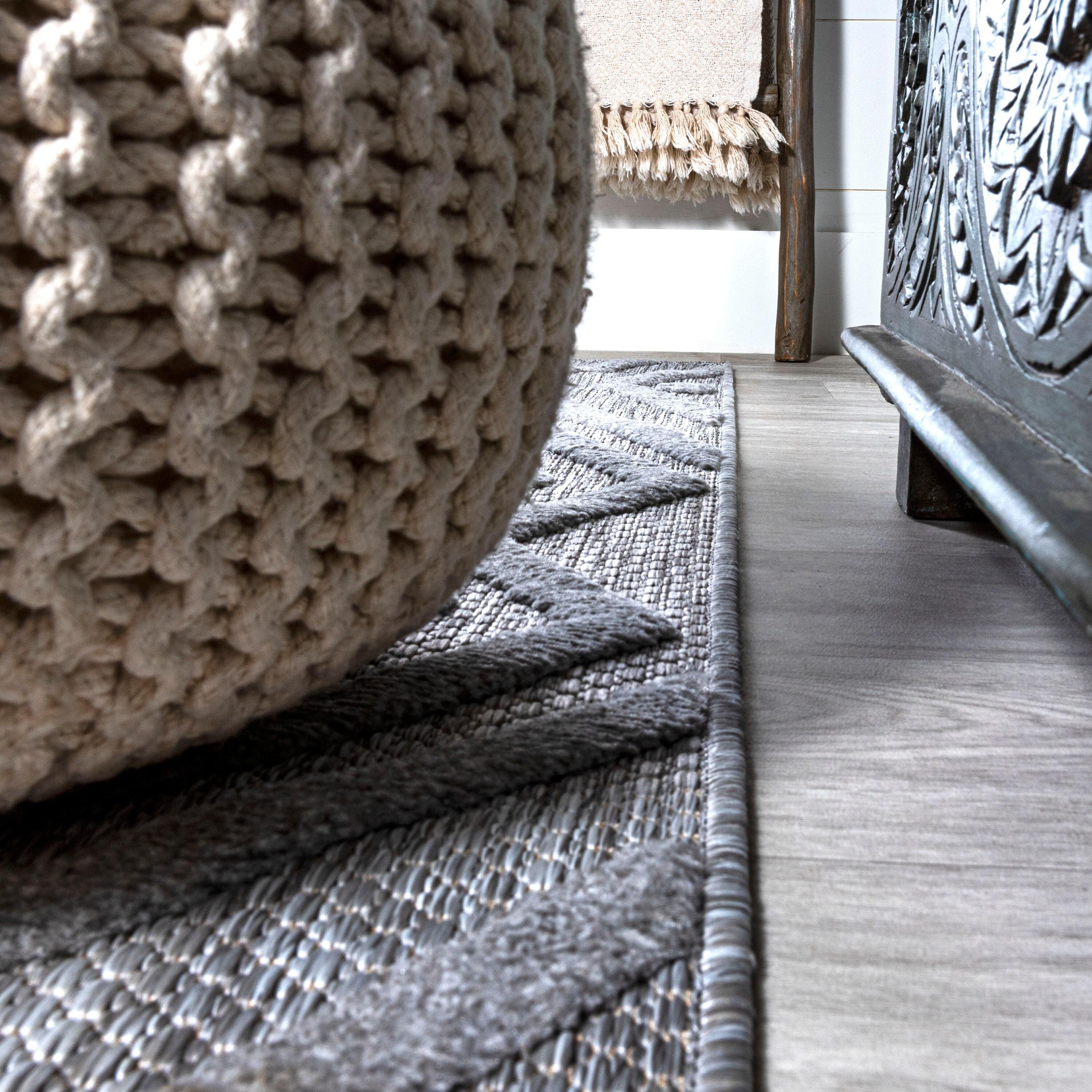 5'x8' Balansat Moroccan Diamond Indoor/Outdoor Area Rug, Light Gray - JONATHAN Y