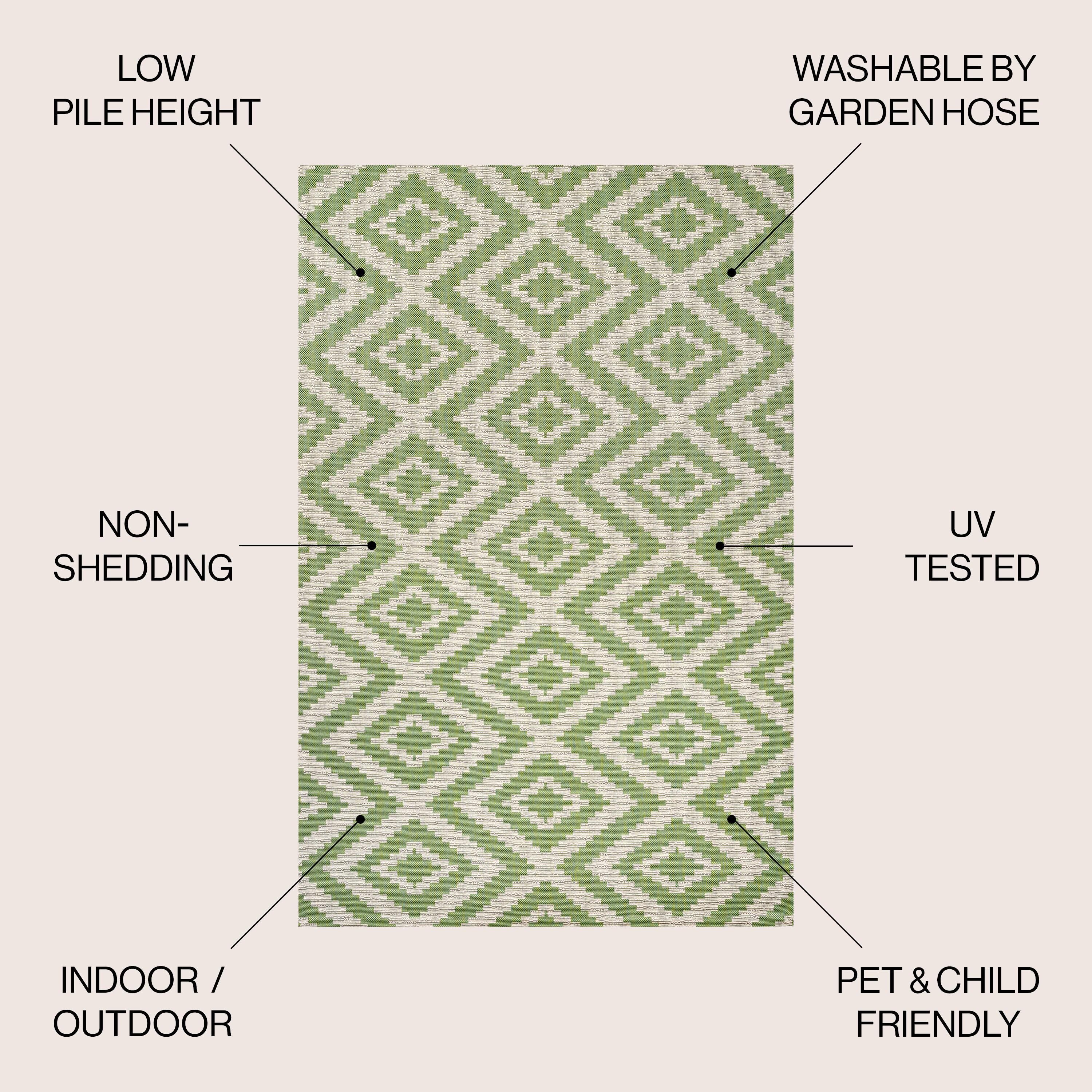 4'x6' Sintra Diamond Indoor/Outdoor Area Rug, Green/Cream - JONATHAN Y